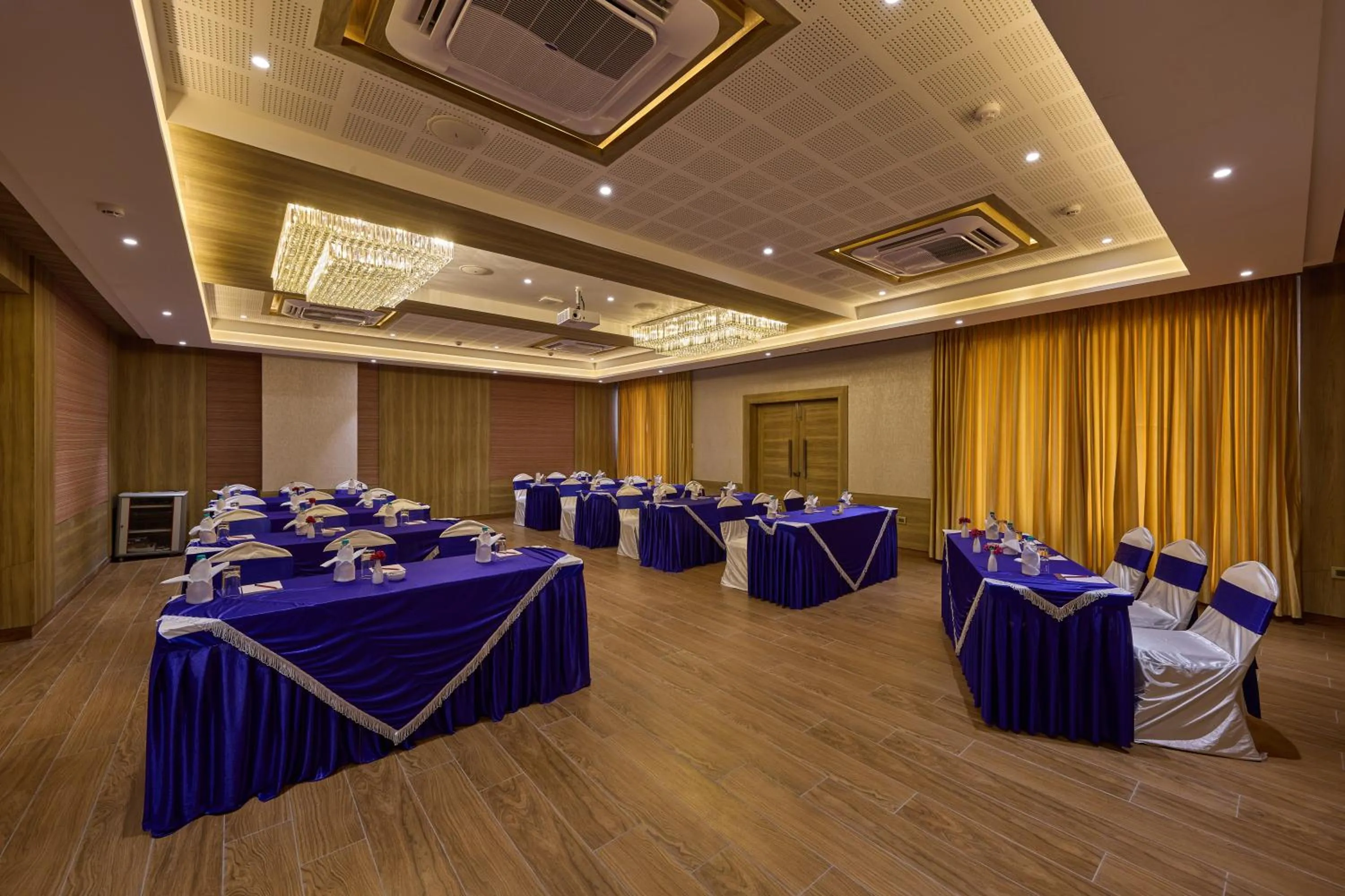 Banquet/Function facilities in Grand Continent Hosur A Sarovar Portico Affiliate Hotel