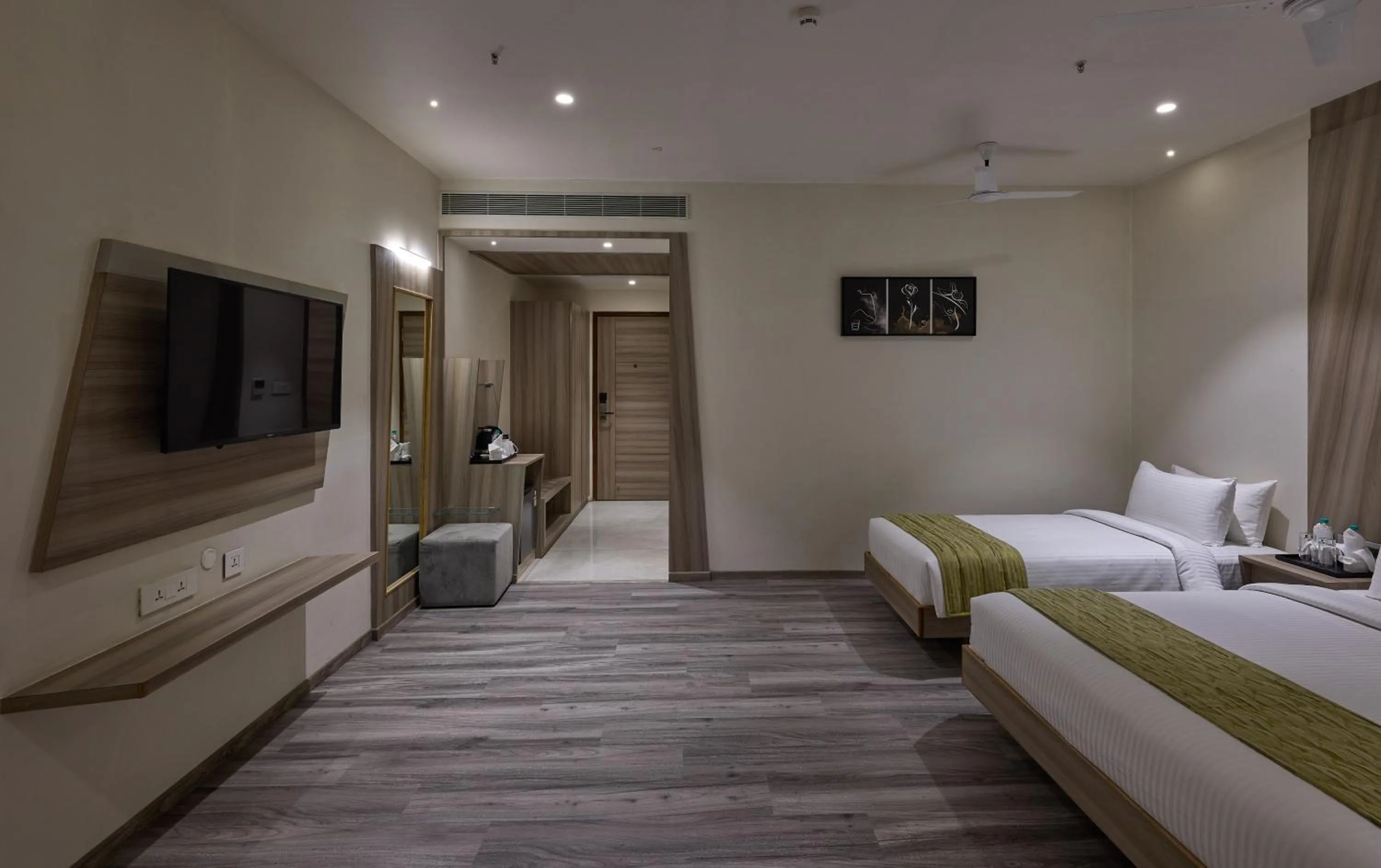 Bedroom, Bed in Grand Continent Hosur A Sarovar Portico Affiliate Hotel