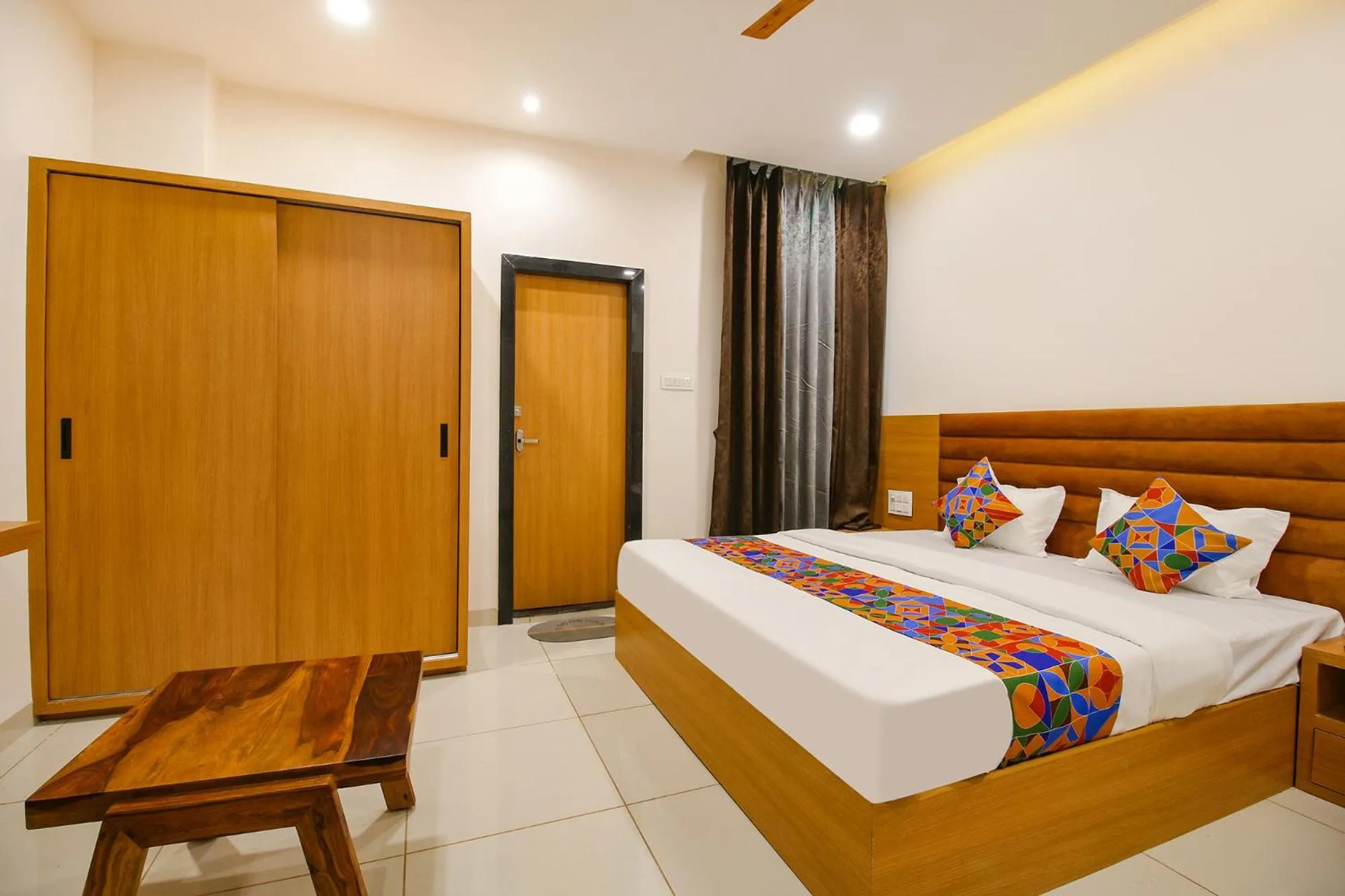 Bed in FabHotel The Gravity Inn