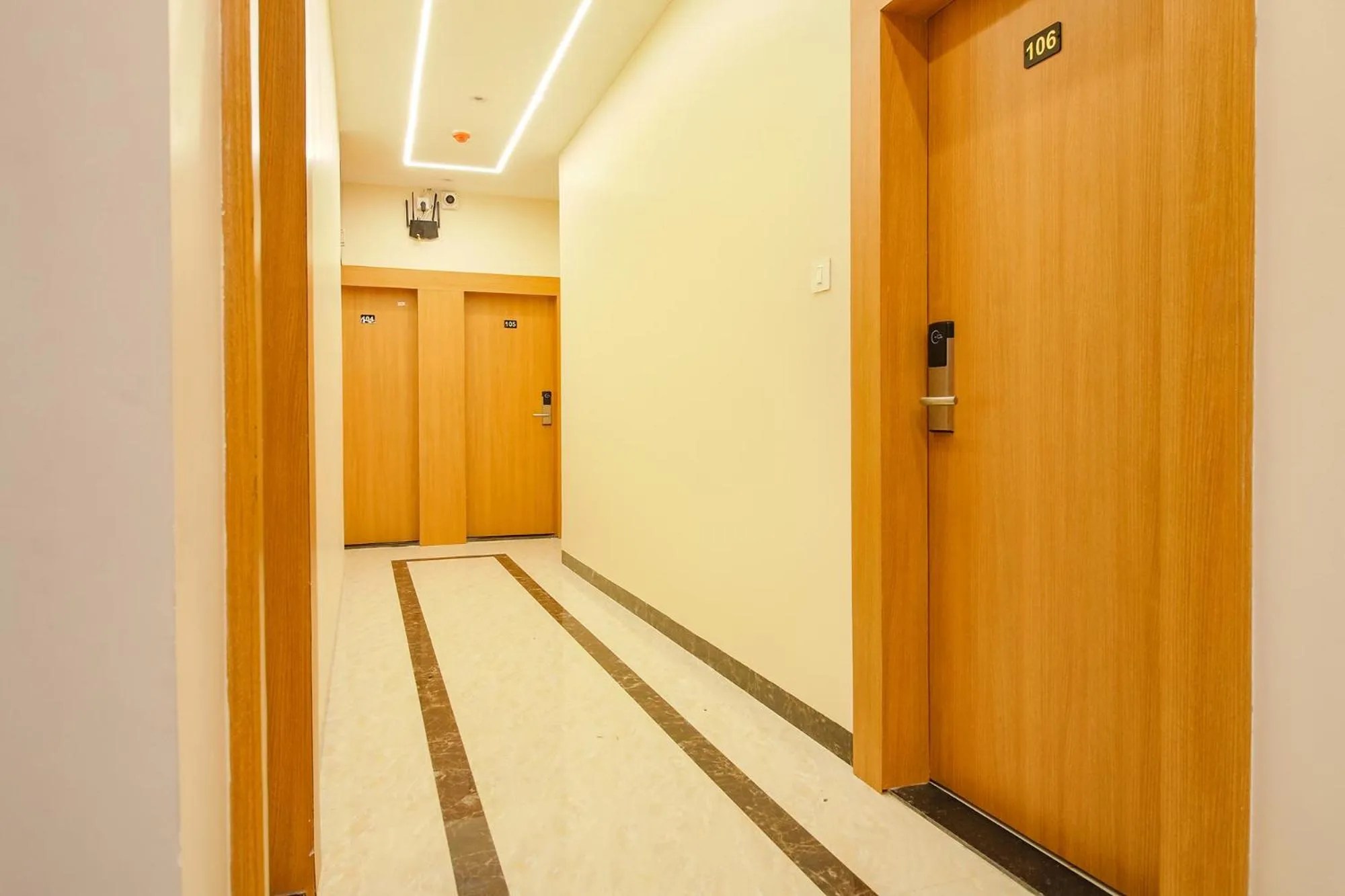 Lobby or reception in FabHotel The Gravity Inn