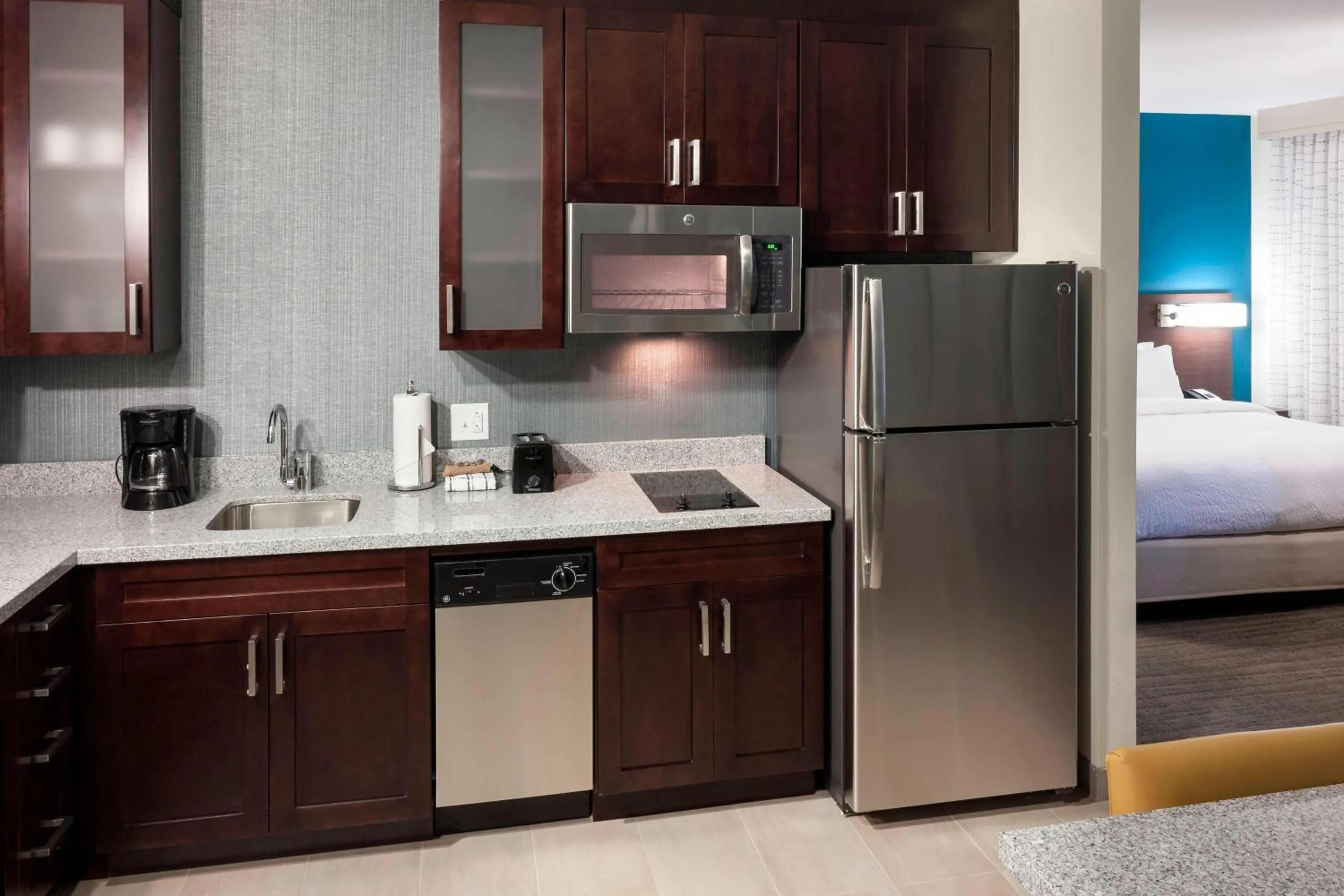 Kitchen or kitchenette in Residence Inn by Marriott Richmond Downtown