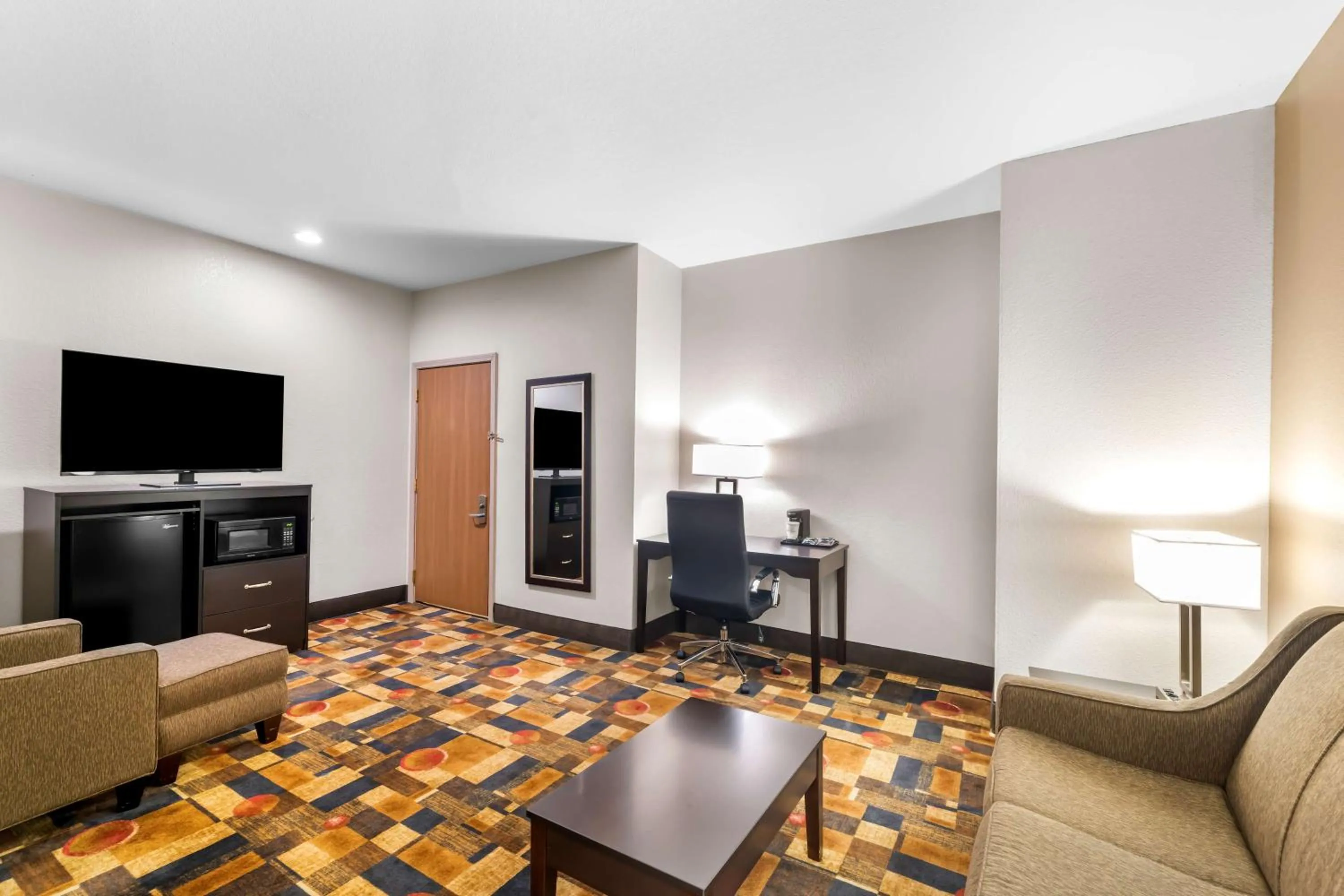 Photo of the whole room in Best Western Halito Inn