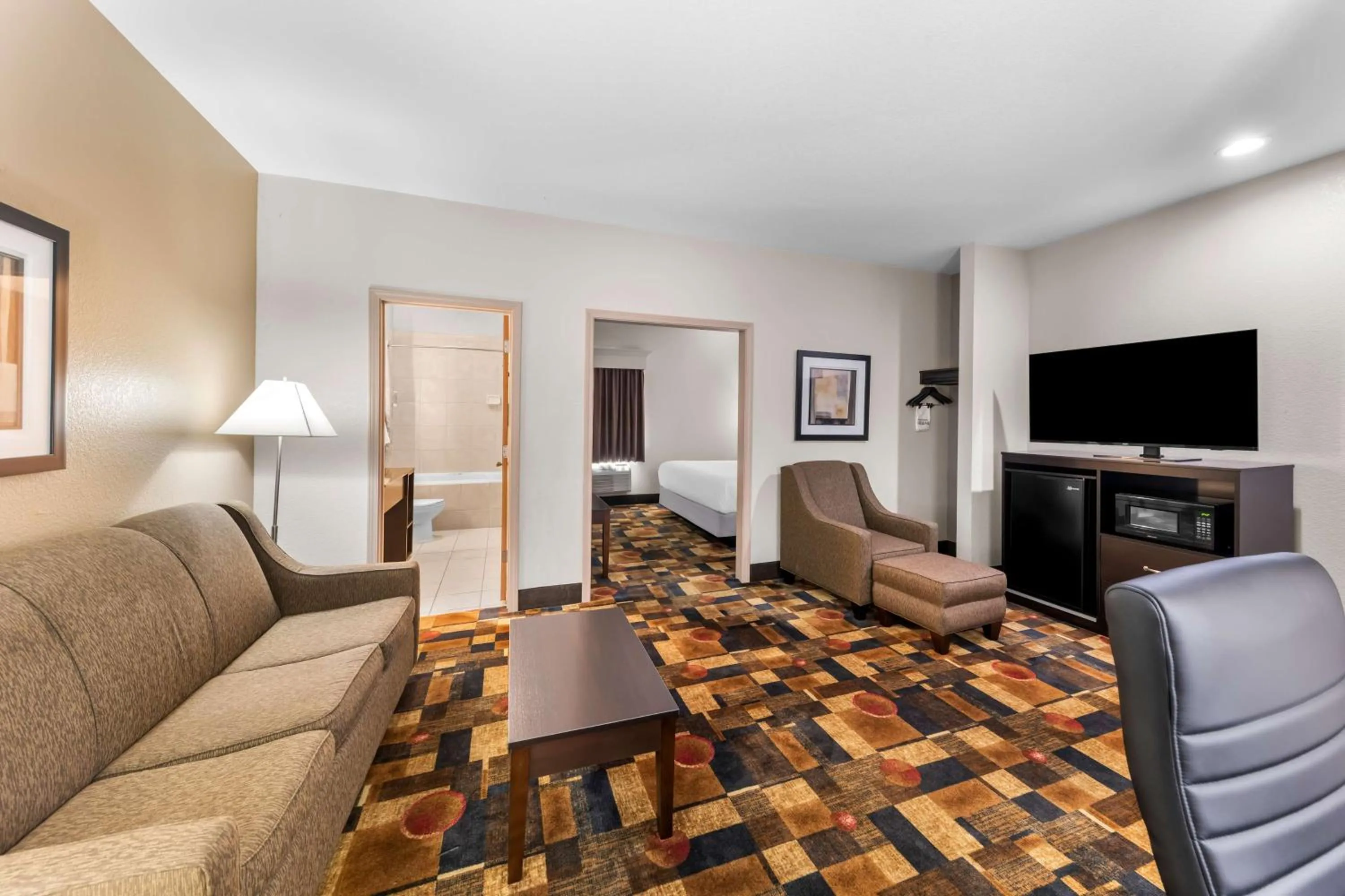 Photo of the whole room in Best Western Halito Inn