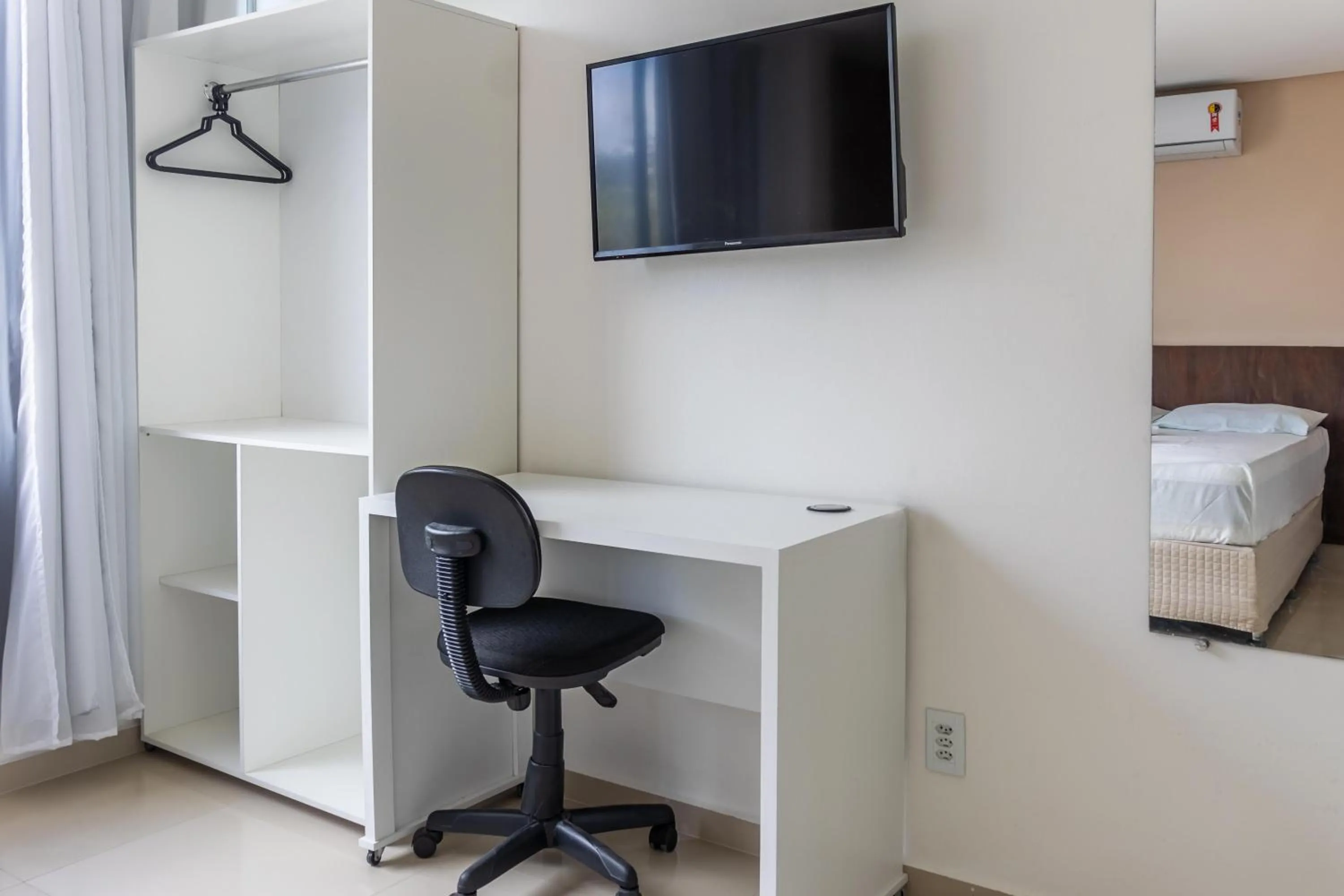 Photo of the whole room in Falcão Hotel Arapiraca