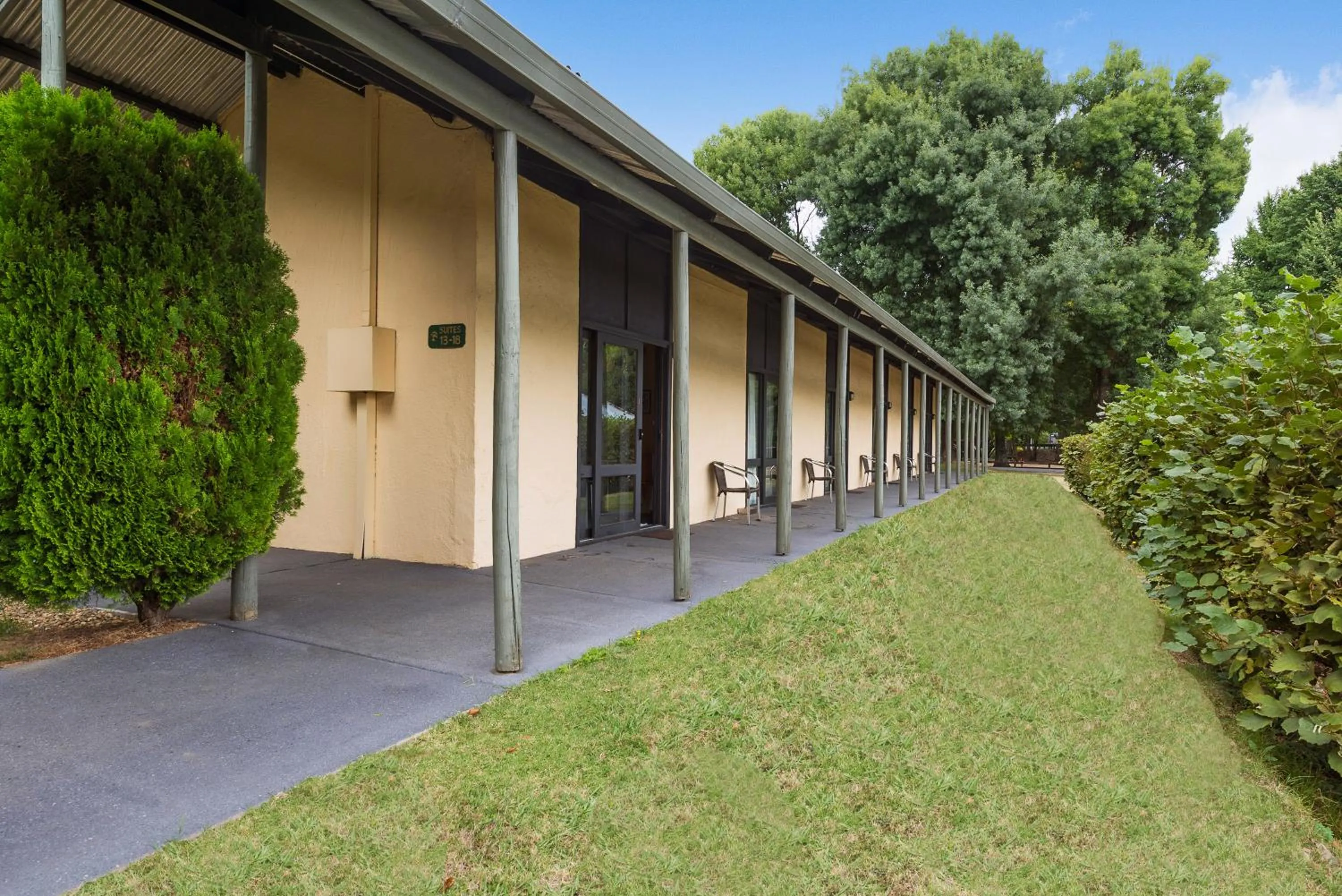 Property building in Harrietville Hotel Motel