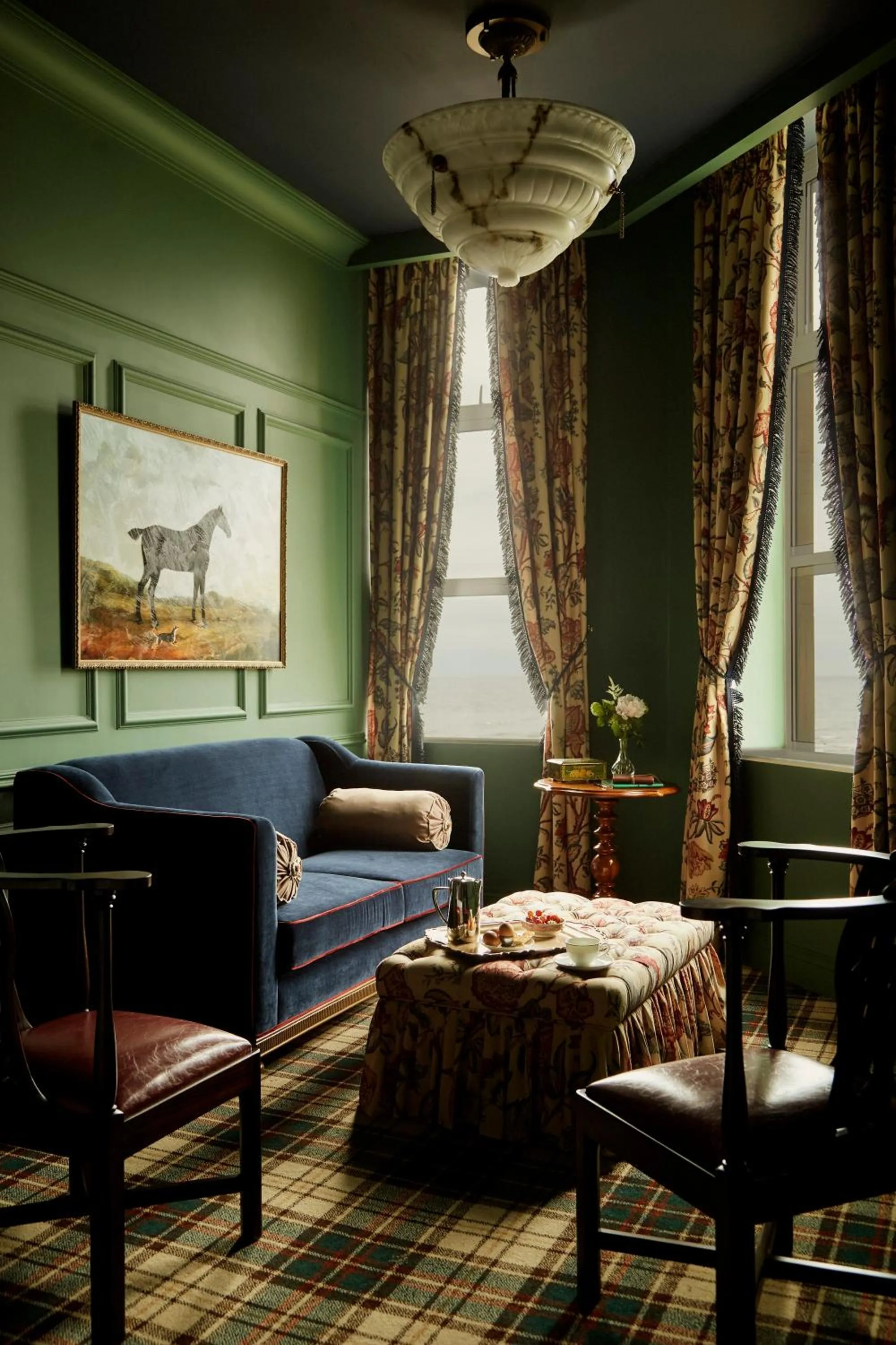 Living room, Bed in Slieve Donard