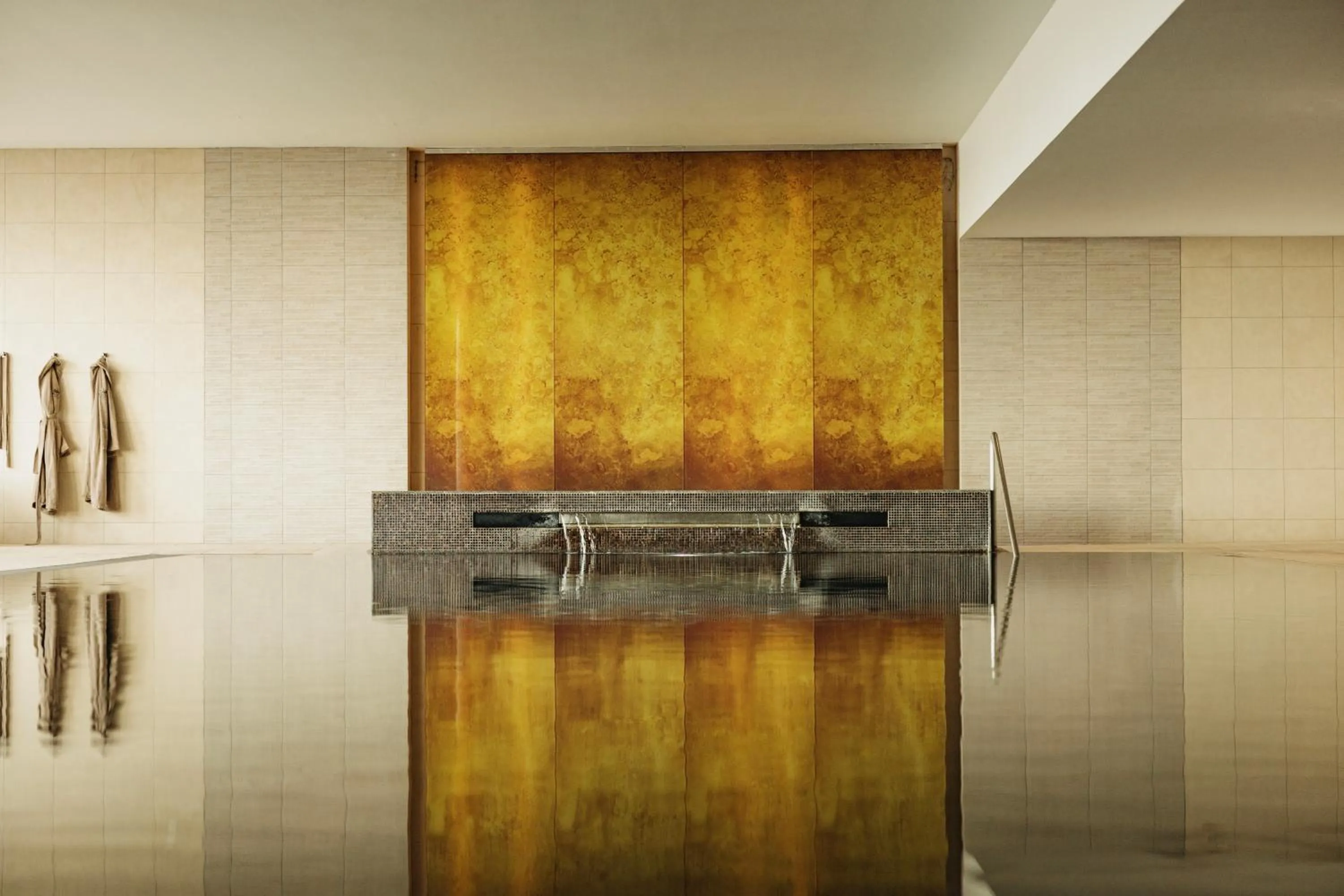 Swimming pool in Slieve Donard