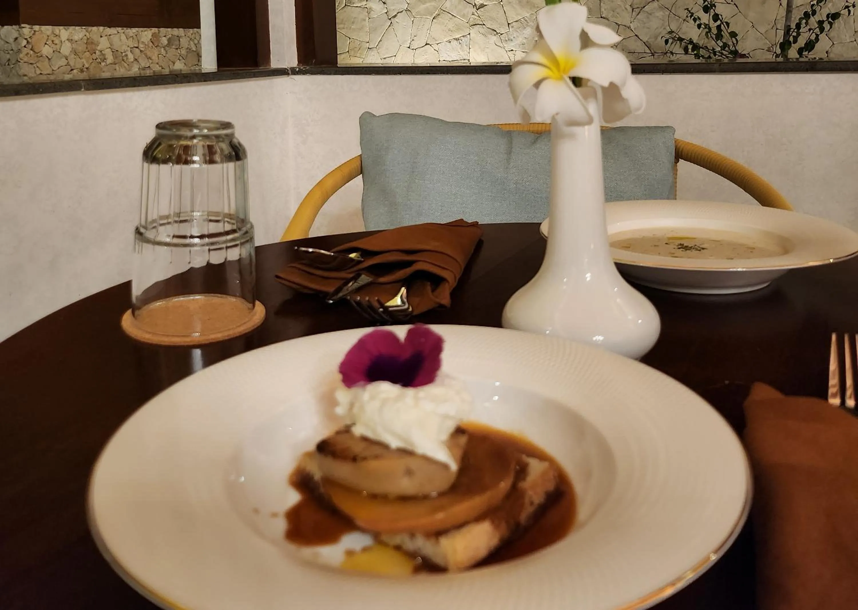 Food in KANDORA Luxury villas