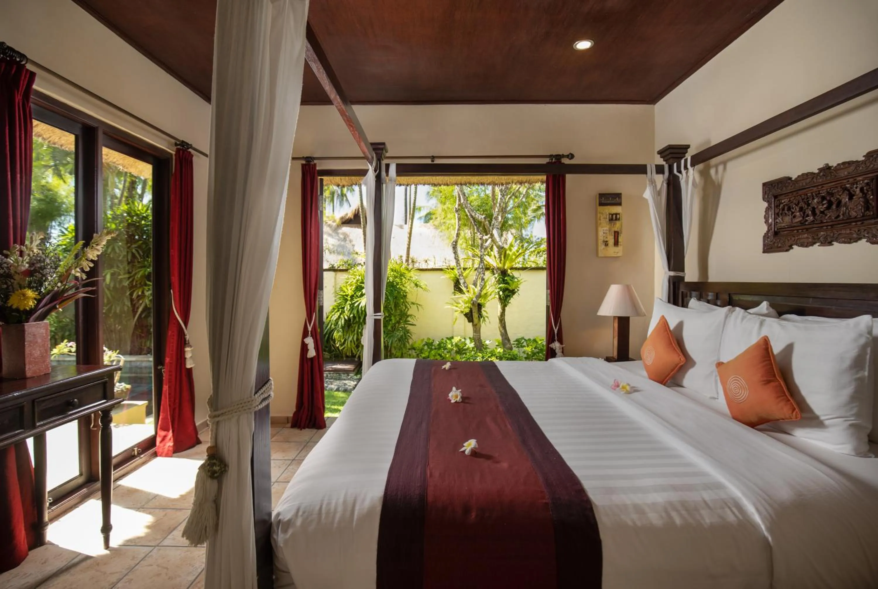Bed in Alam Anda Ocean Front Resort & Spa Dive Resort