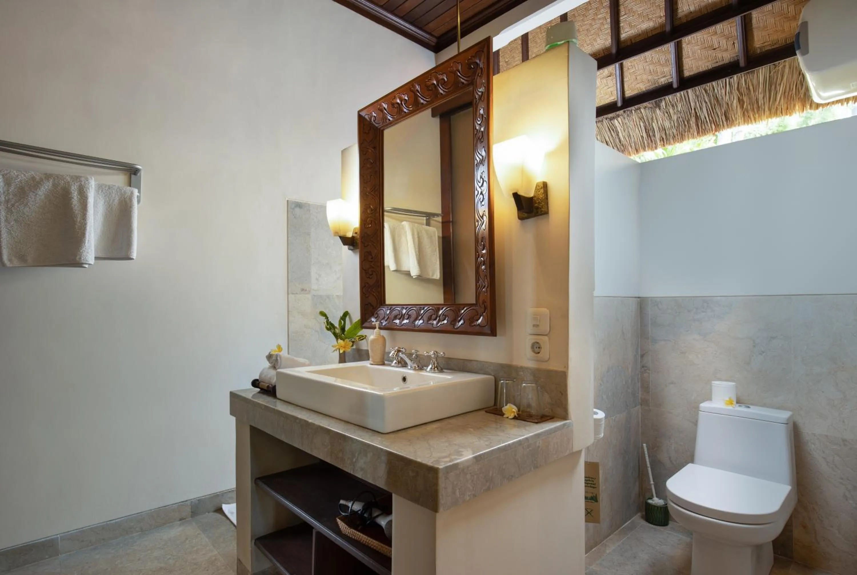 Bathroom in Alam Anda Ocean Front Resort & Spa Dive Resort
