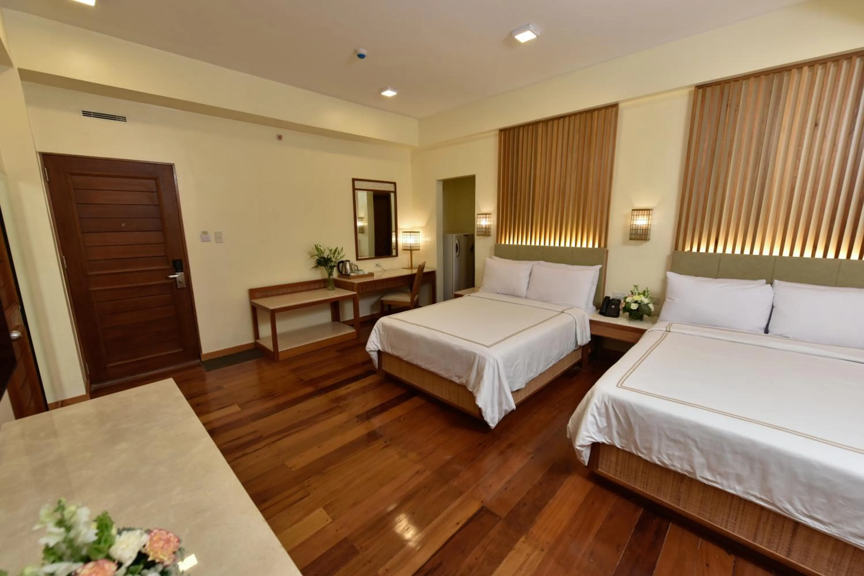 Photo of the whole room, Bed in Kabayan Hotel Pasay