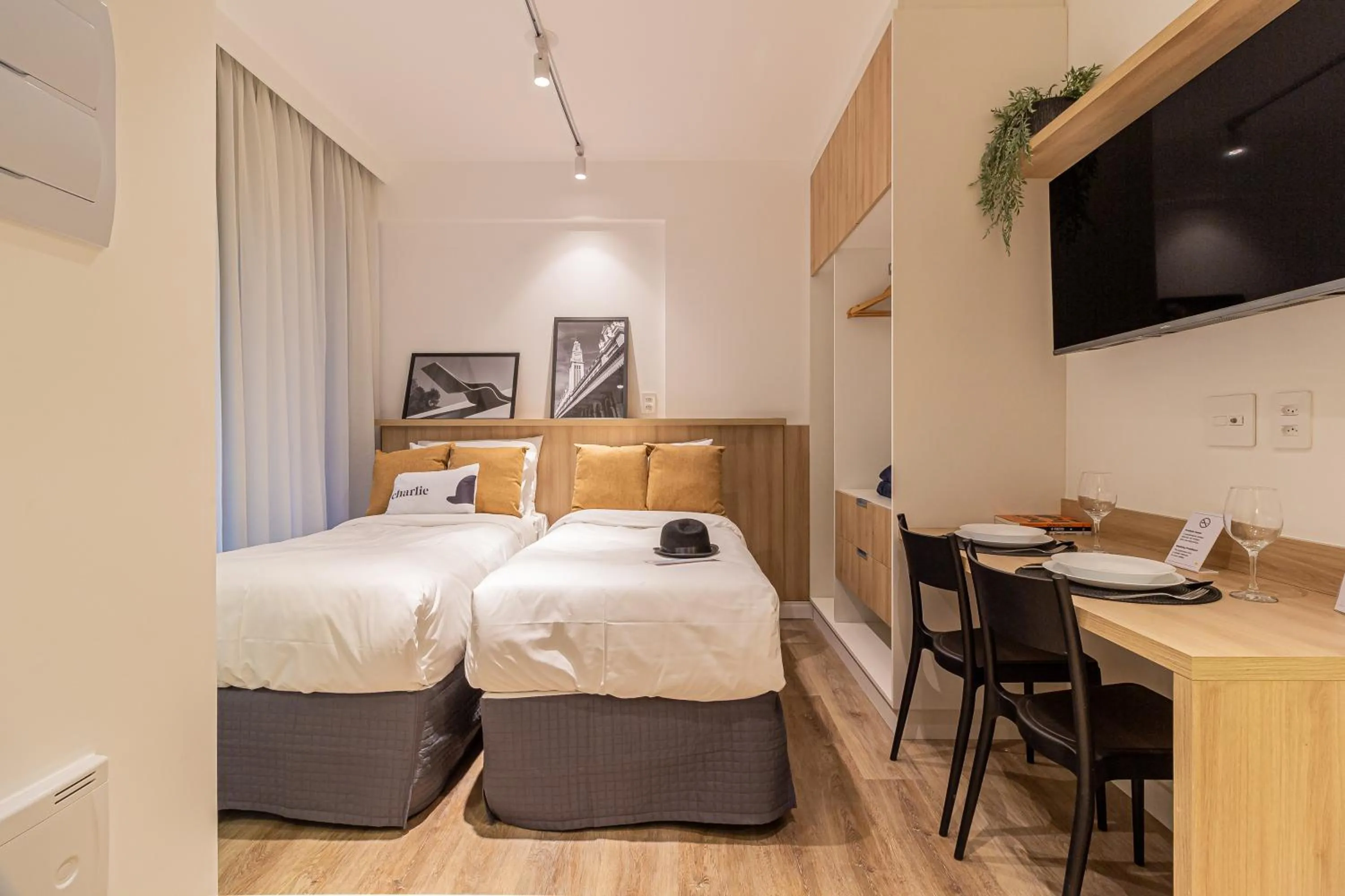 Photo of the whole room, Bed in Charlie Harmonia Vila Madalena