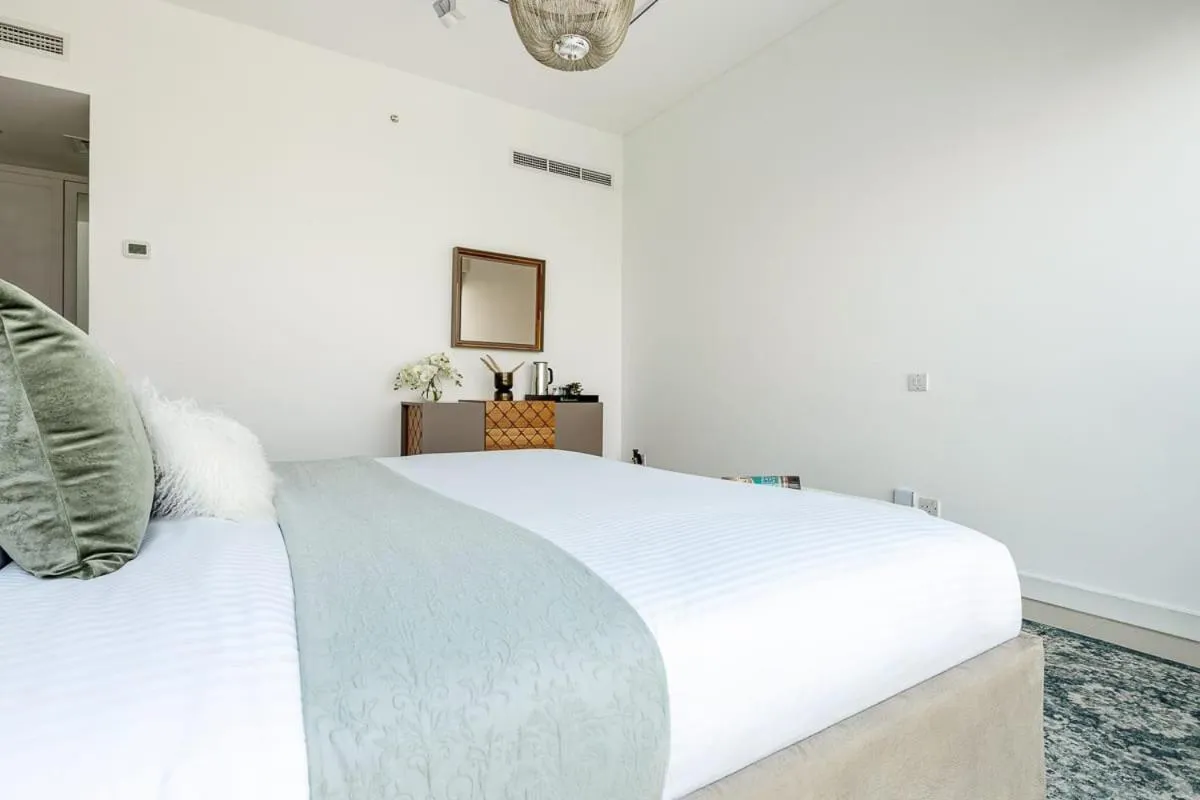 Frank Porter - Marina Terrace Tower