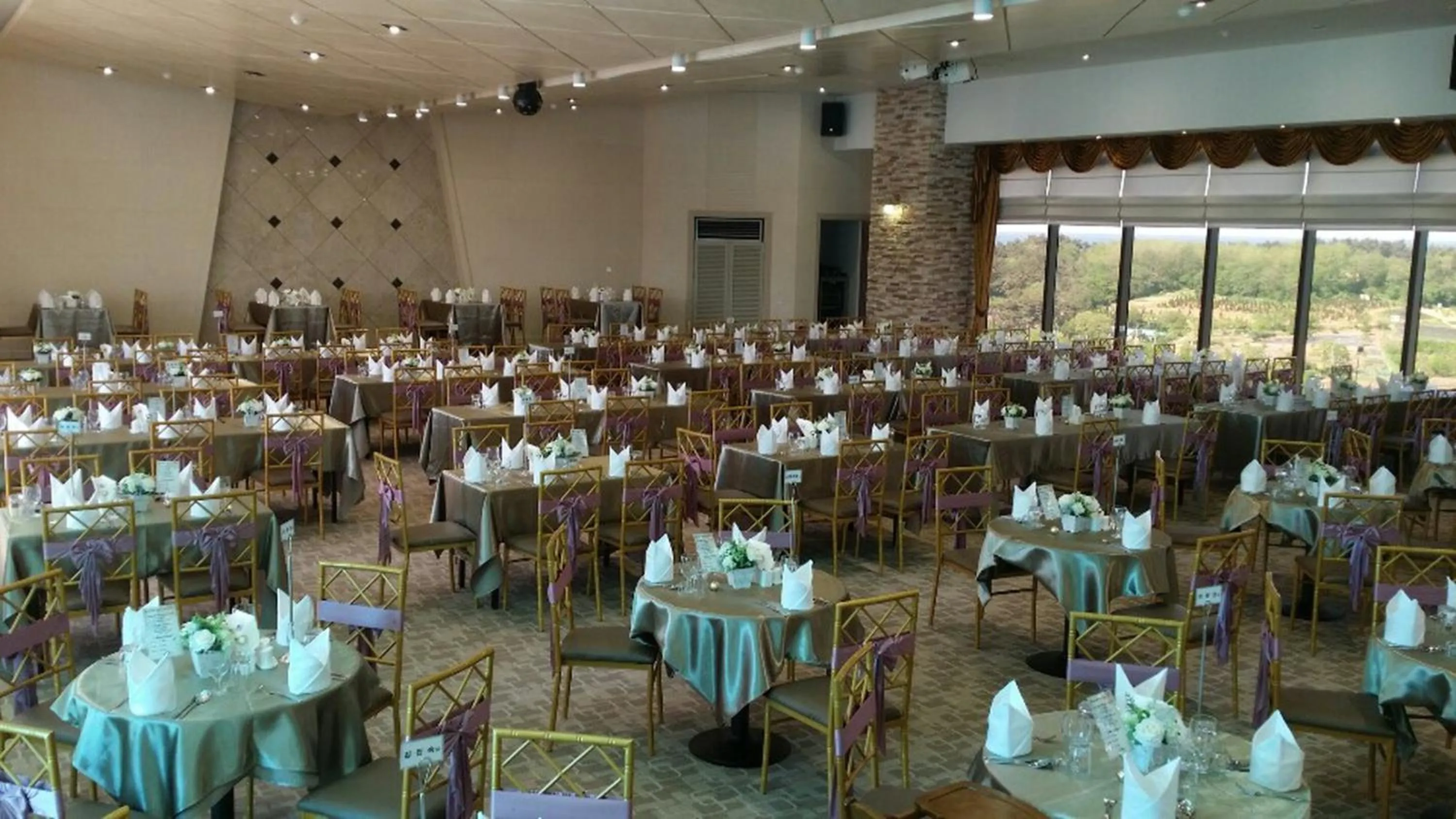 Banquet/Function facilities in Hyunjin Tourist Hotel