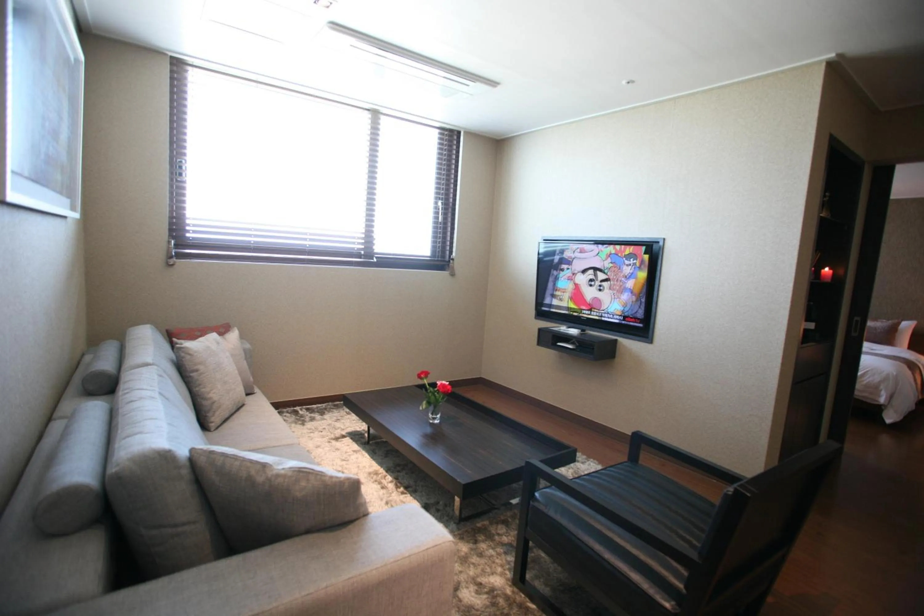 Photo of the whole room in Hyunjin Tourist Hotel
