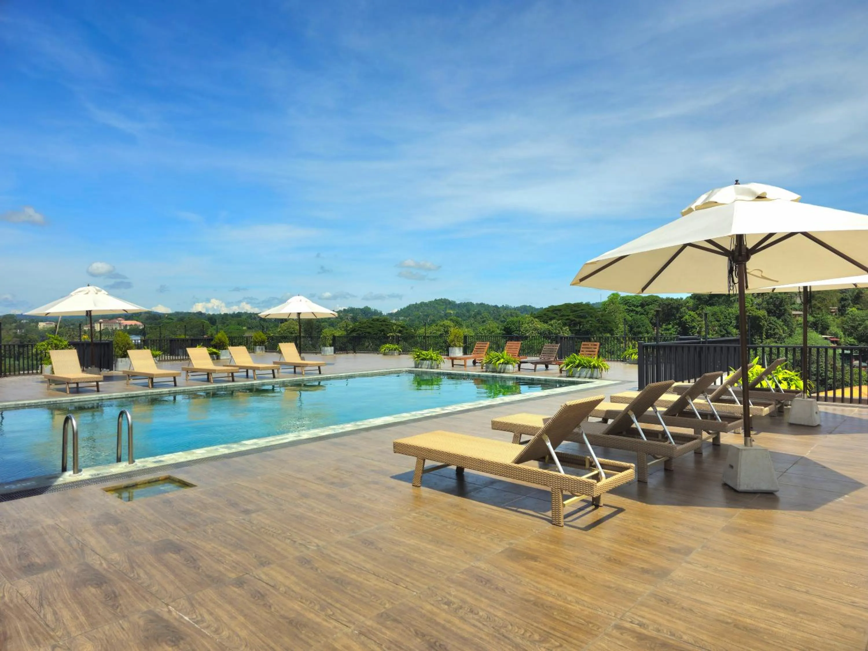 Day in Oak Ray Regency