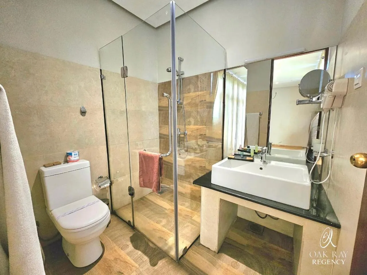 Bathroom in Oak Ray Regency