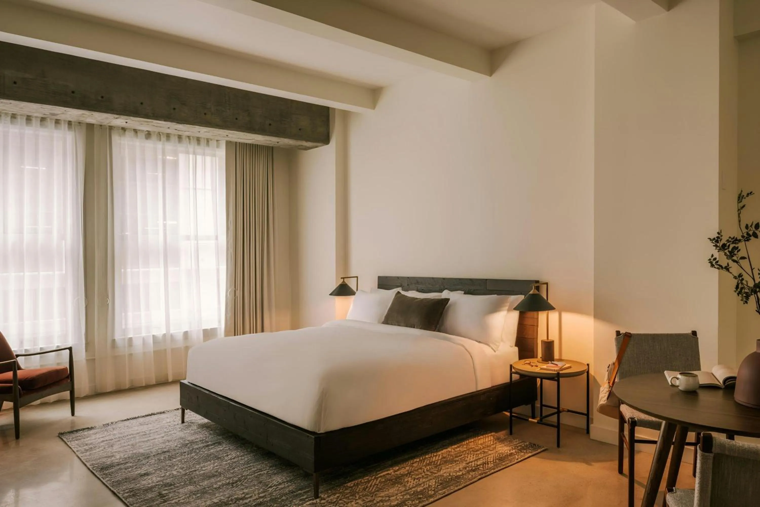 Bedroom, Bed in Sonder by Marriott Bonvoy The Craftsman Apartments Downtown LA