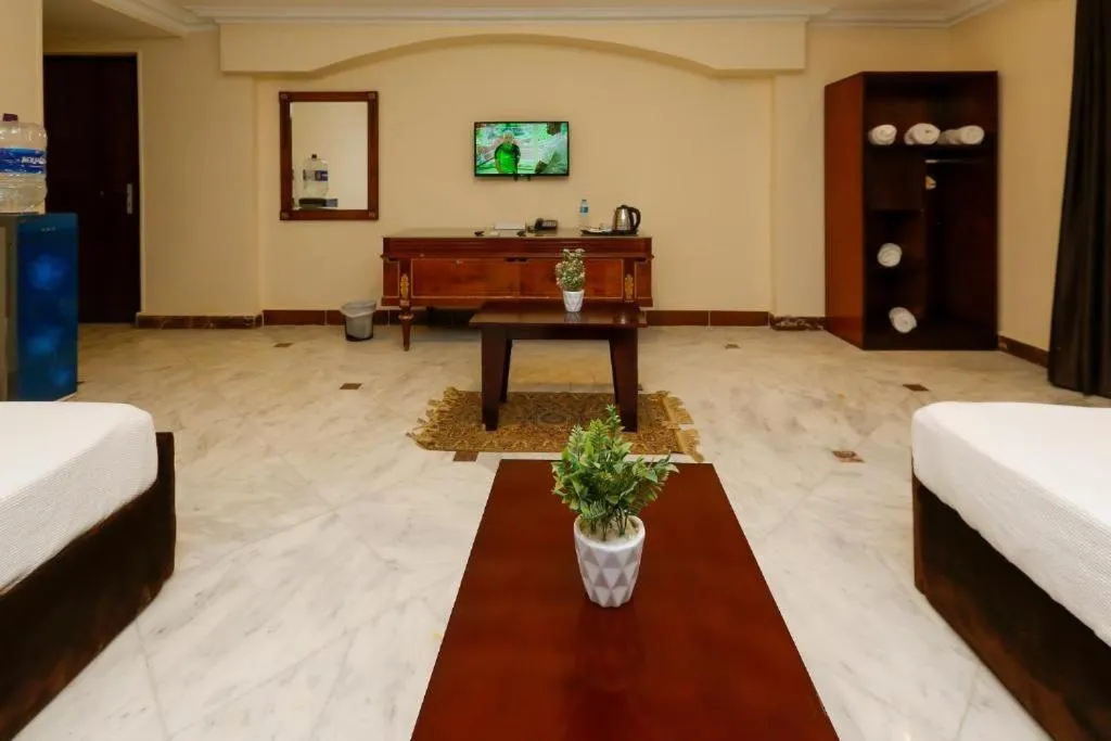 Bed in Turquoise Pyramids palace