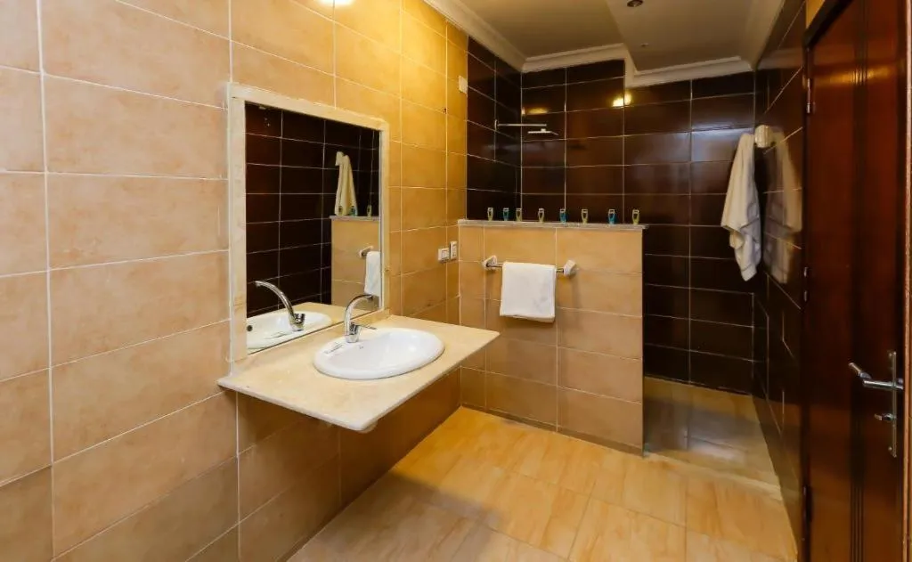 Turquoise Pyramids palace