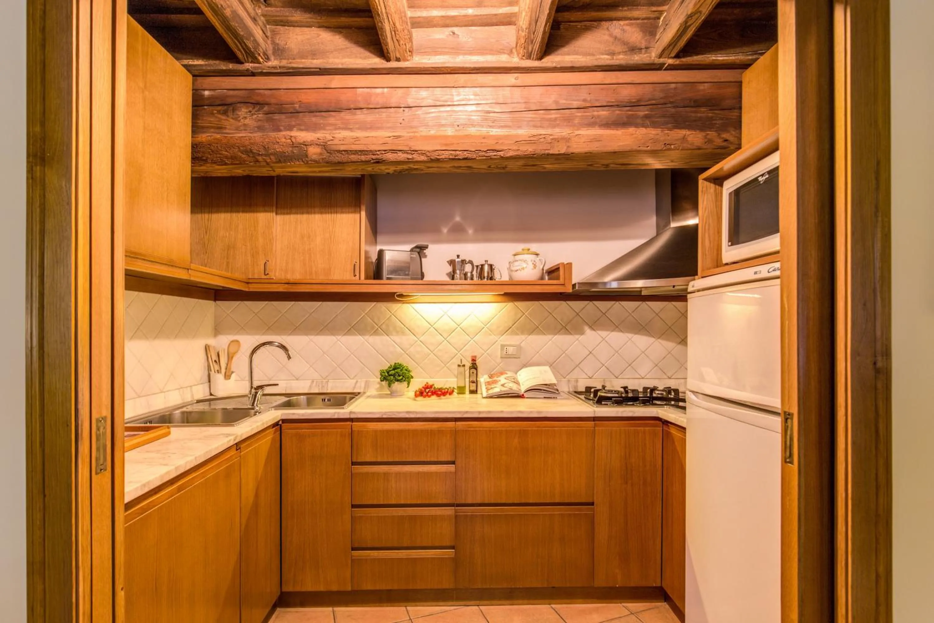 Kitchen or kitchenette in YourSuiteRome