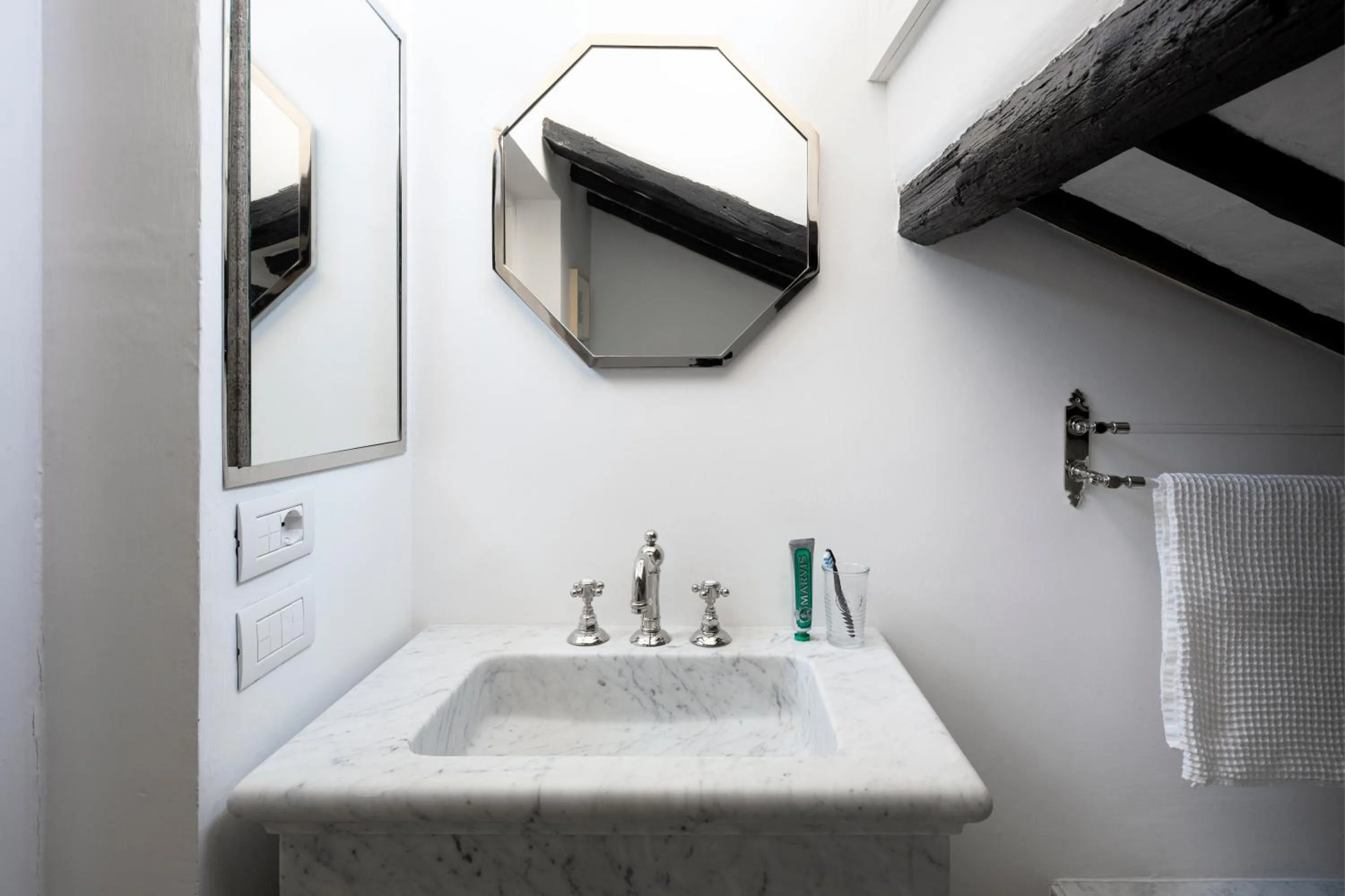 Bathroom in YourSuiteRome