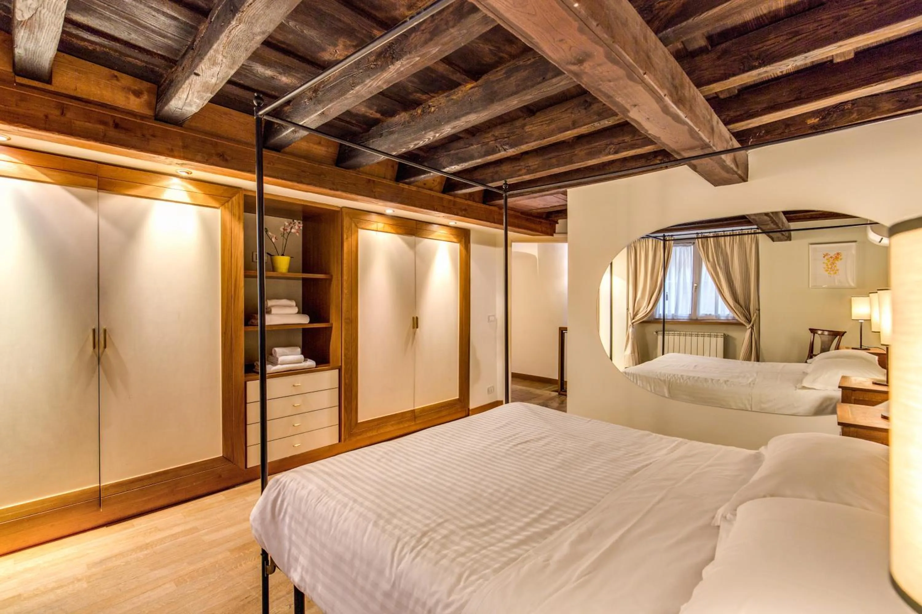 Bedroom, Bed in YourSuiteRome