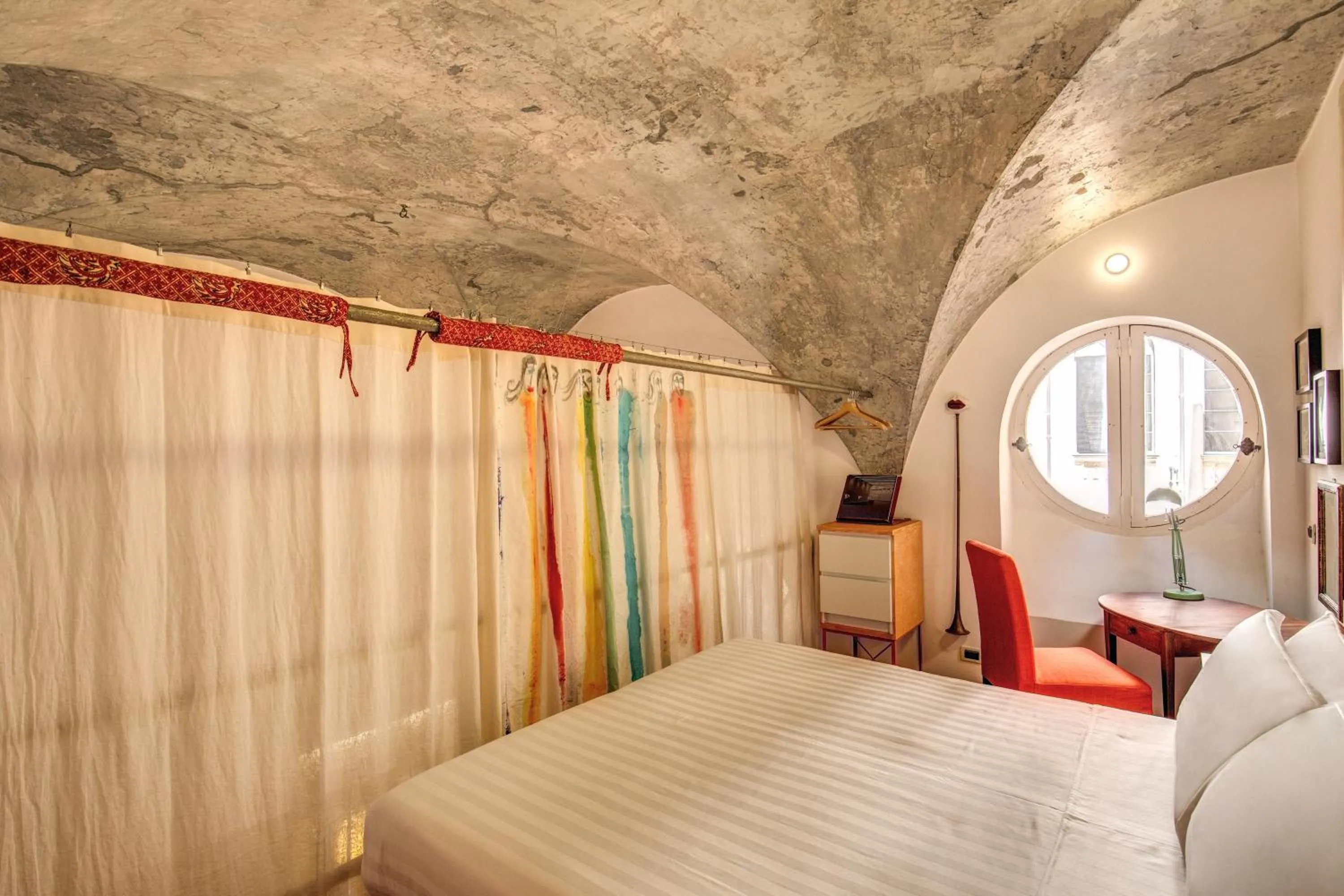 Bedroom, Bed in YourSuiteRome