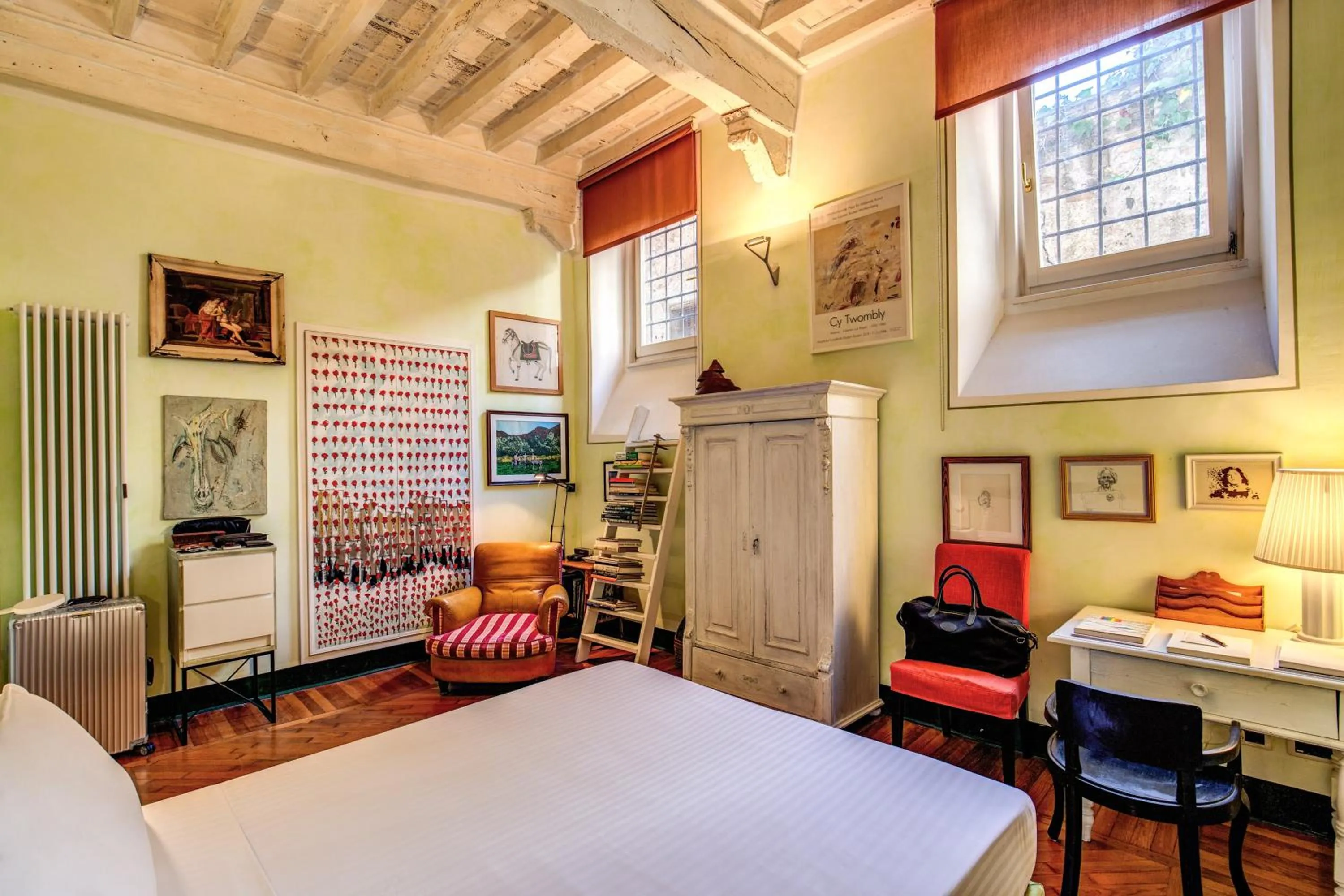 Bedroom, Bed in YourSuiteRome