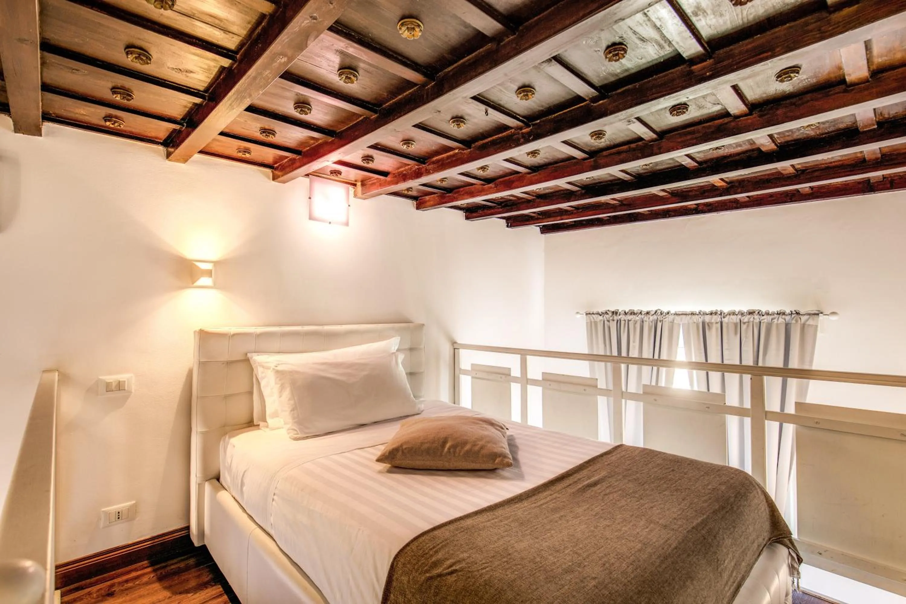 Bedroom, Bed in YourSuiteRome