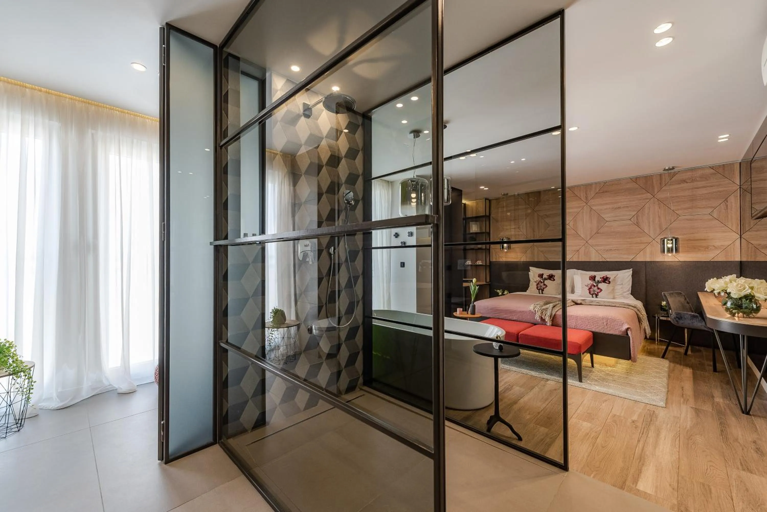 Shower, Bed in Apartments & Rooms Mareta Exclusive