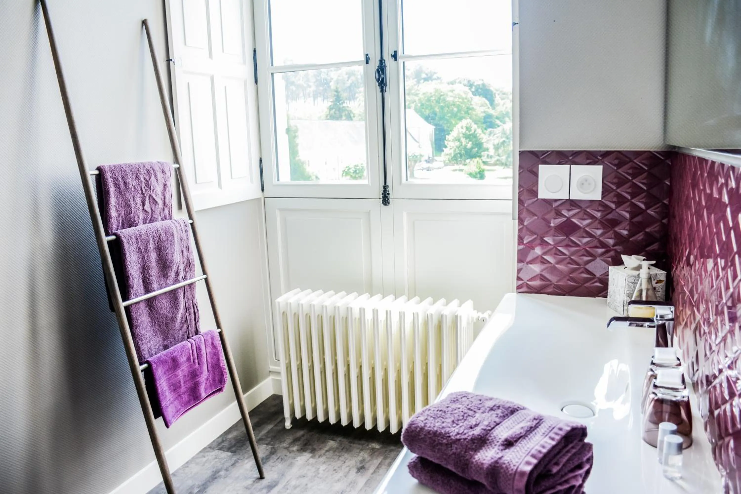Bathroom in Château de Briançon, The Originals Relais