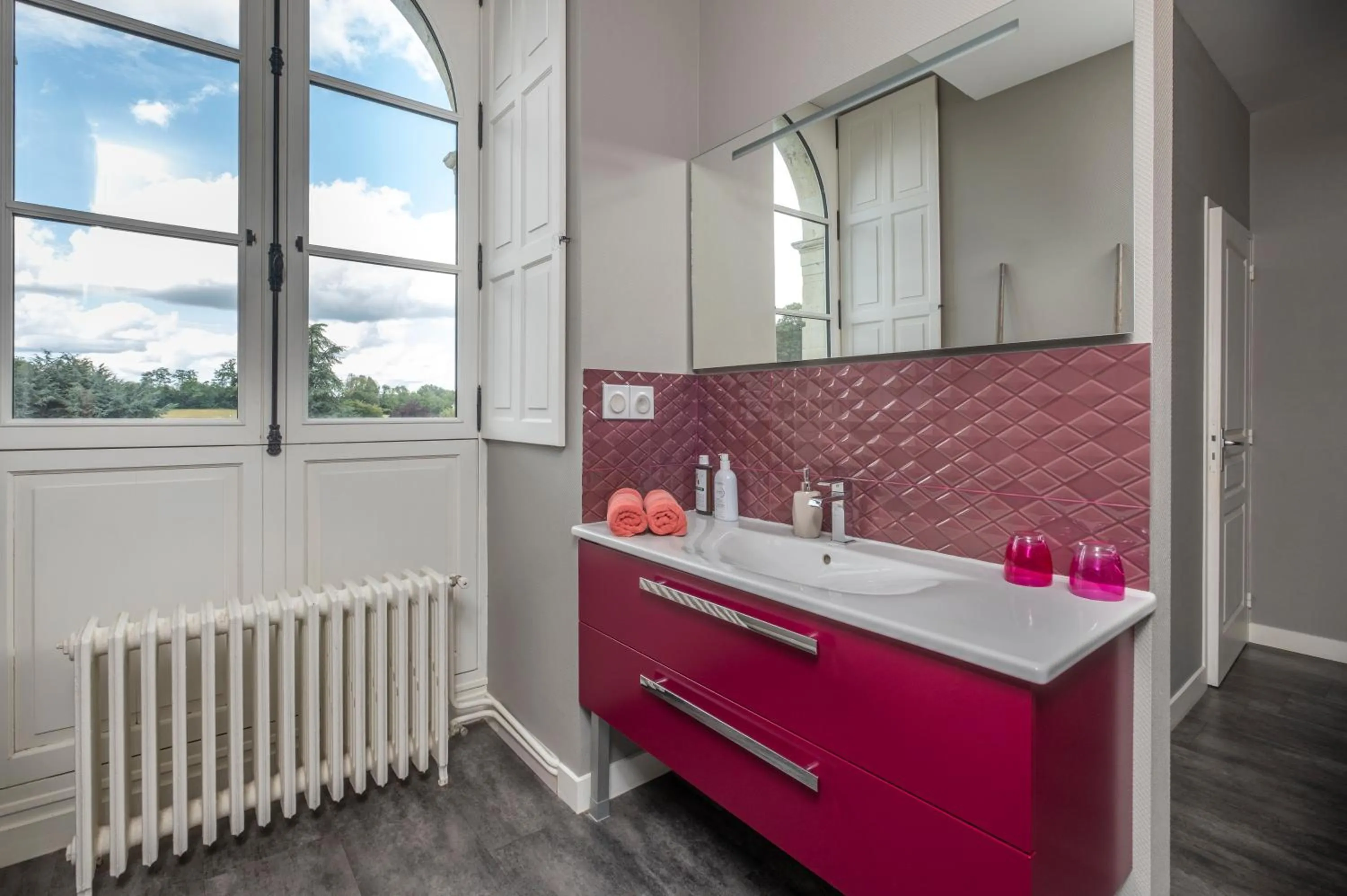 Bathroom in Château de Briançon, The Originals Relais