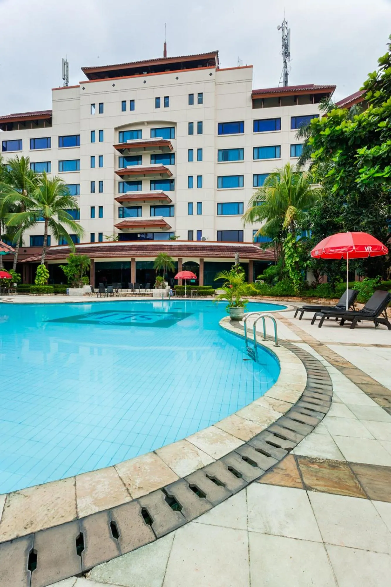Swimming pool in Hotel Sahid Jaya Lippo Cikarang