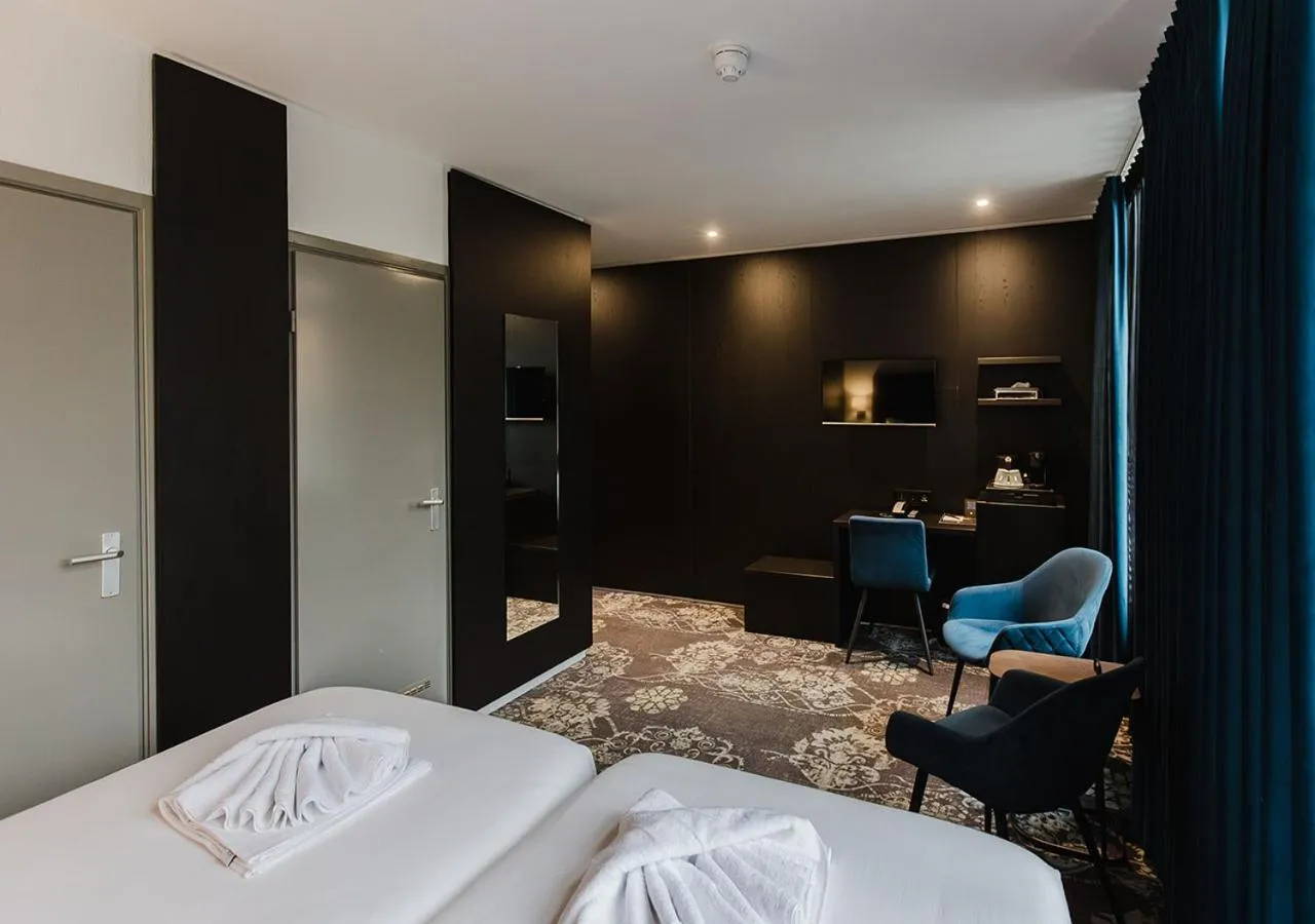 Photo of the whole room, Bed in Atlas Hotel