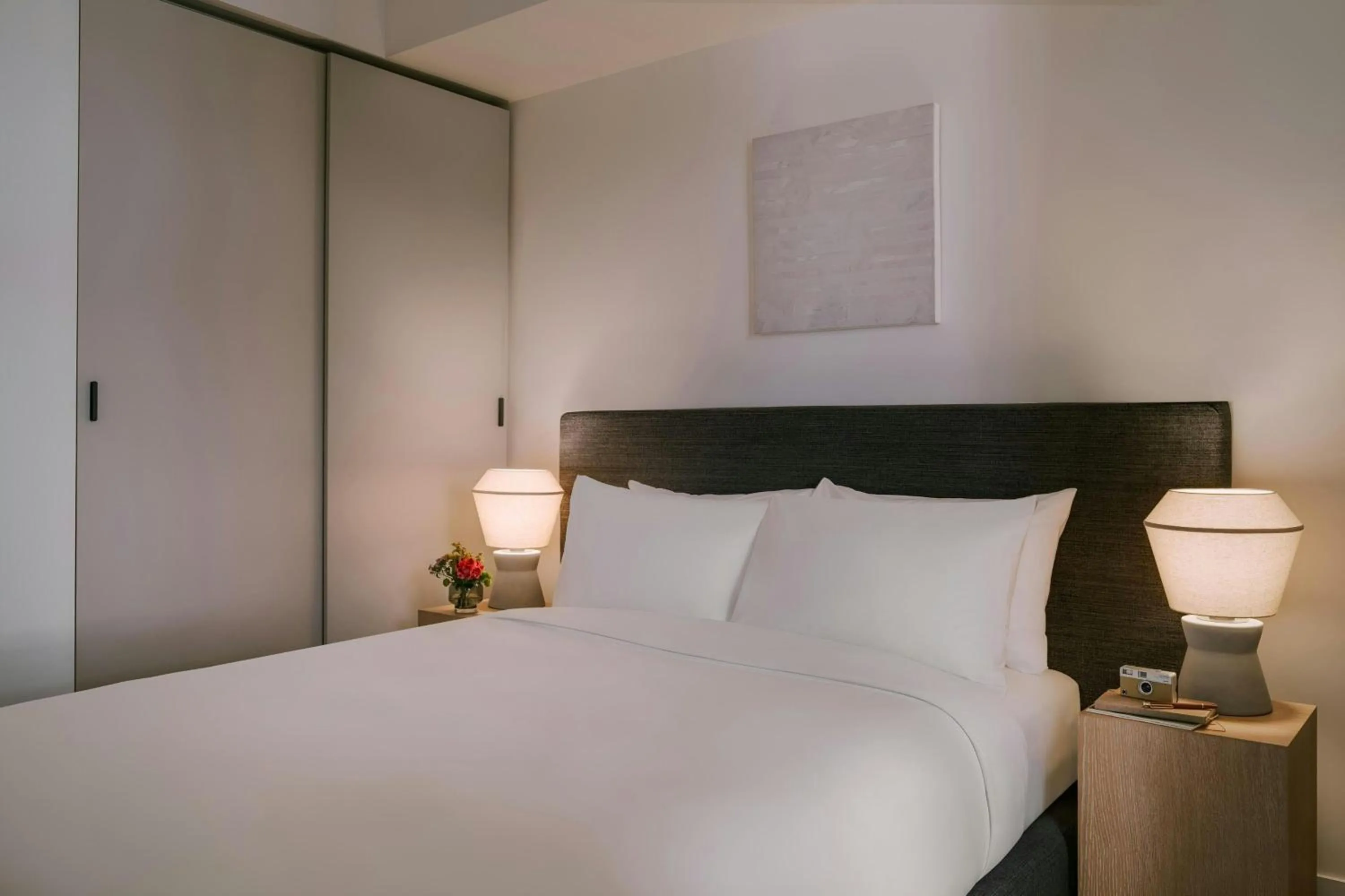 Bedroom, Bed in Sonder by Marriott Bonvoy Apollon Apartments Old Montreal