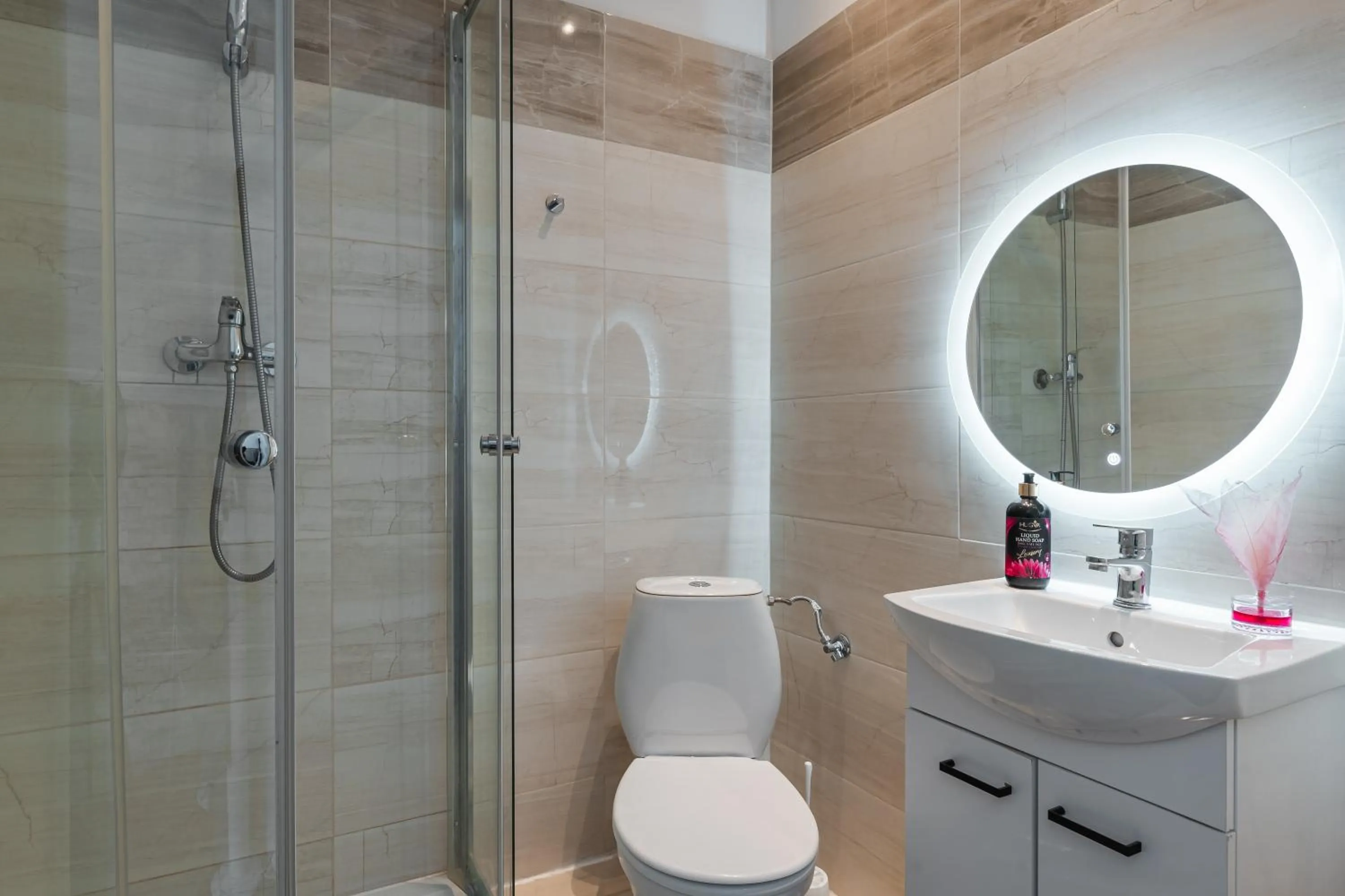 Shower in Queen Apartments