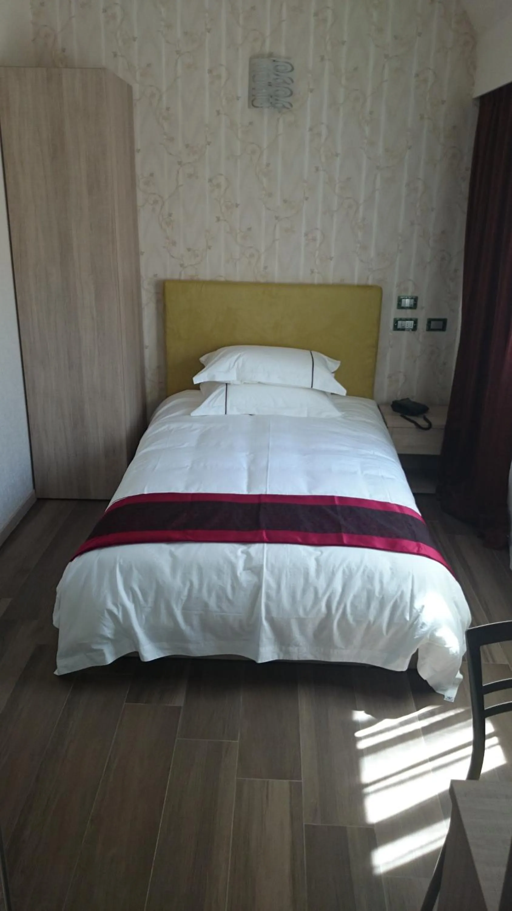 Bedroom, Bed in Igiban Hotel