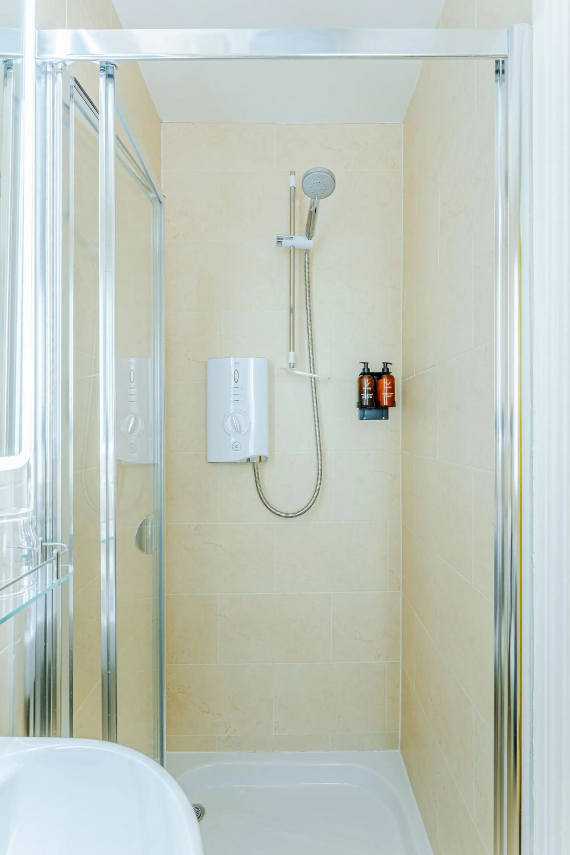 Shower in Dan Linehan's B&B