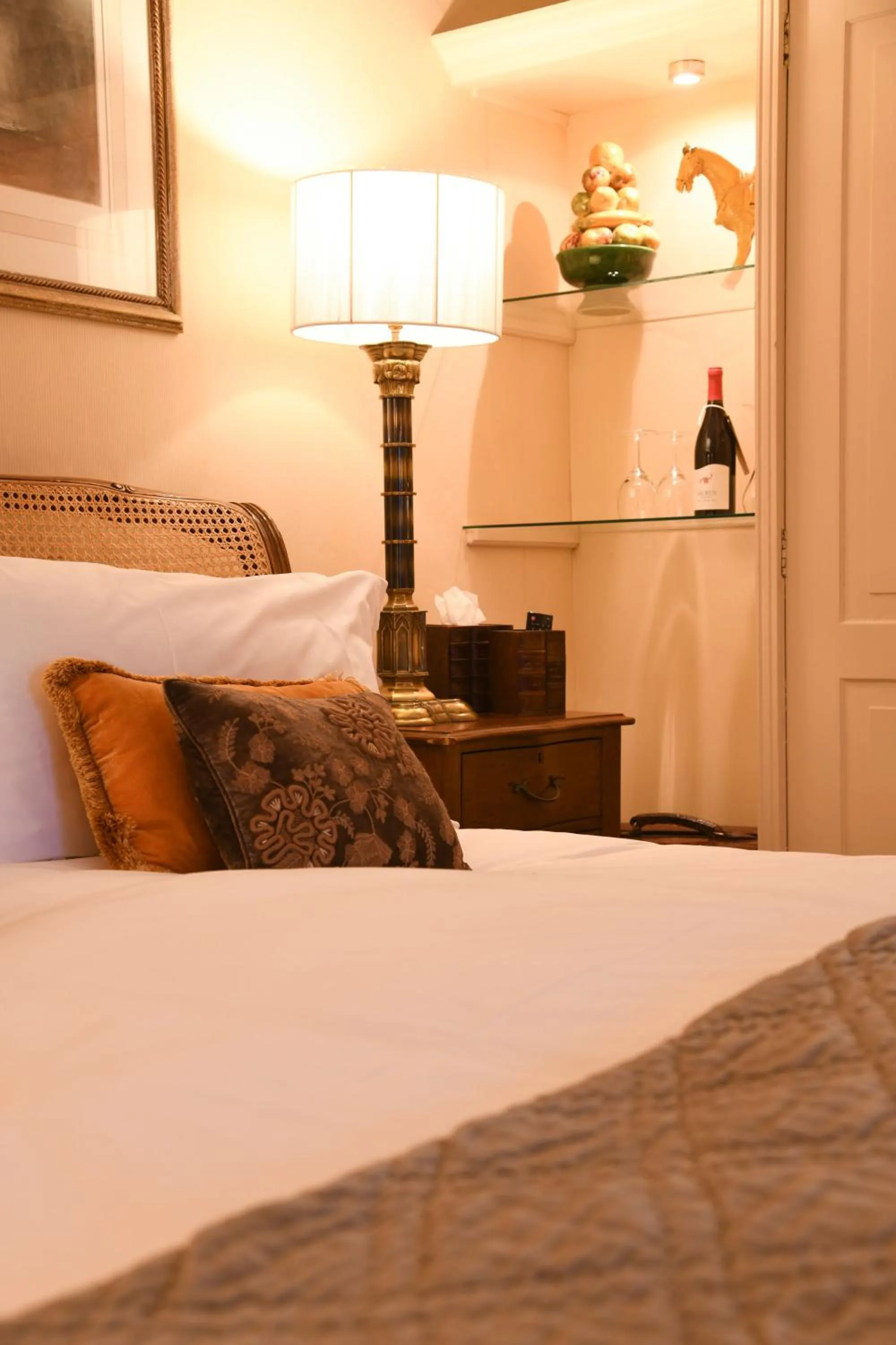 Bed in Priory Wareham