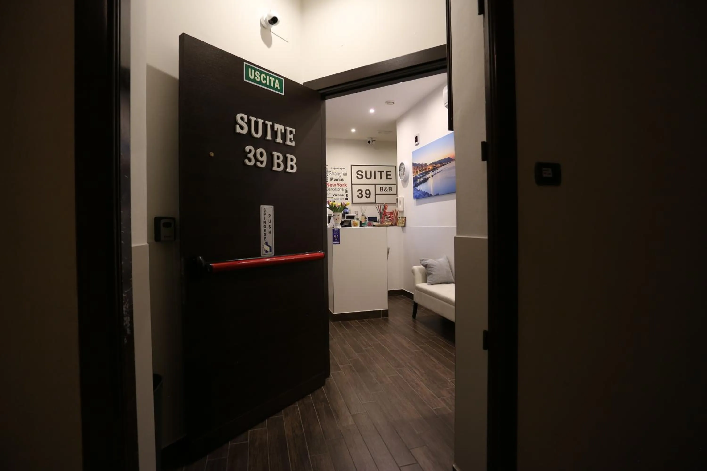 Facade/entrance in Suite 39 B&B