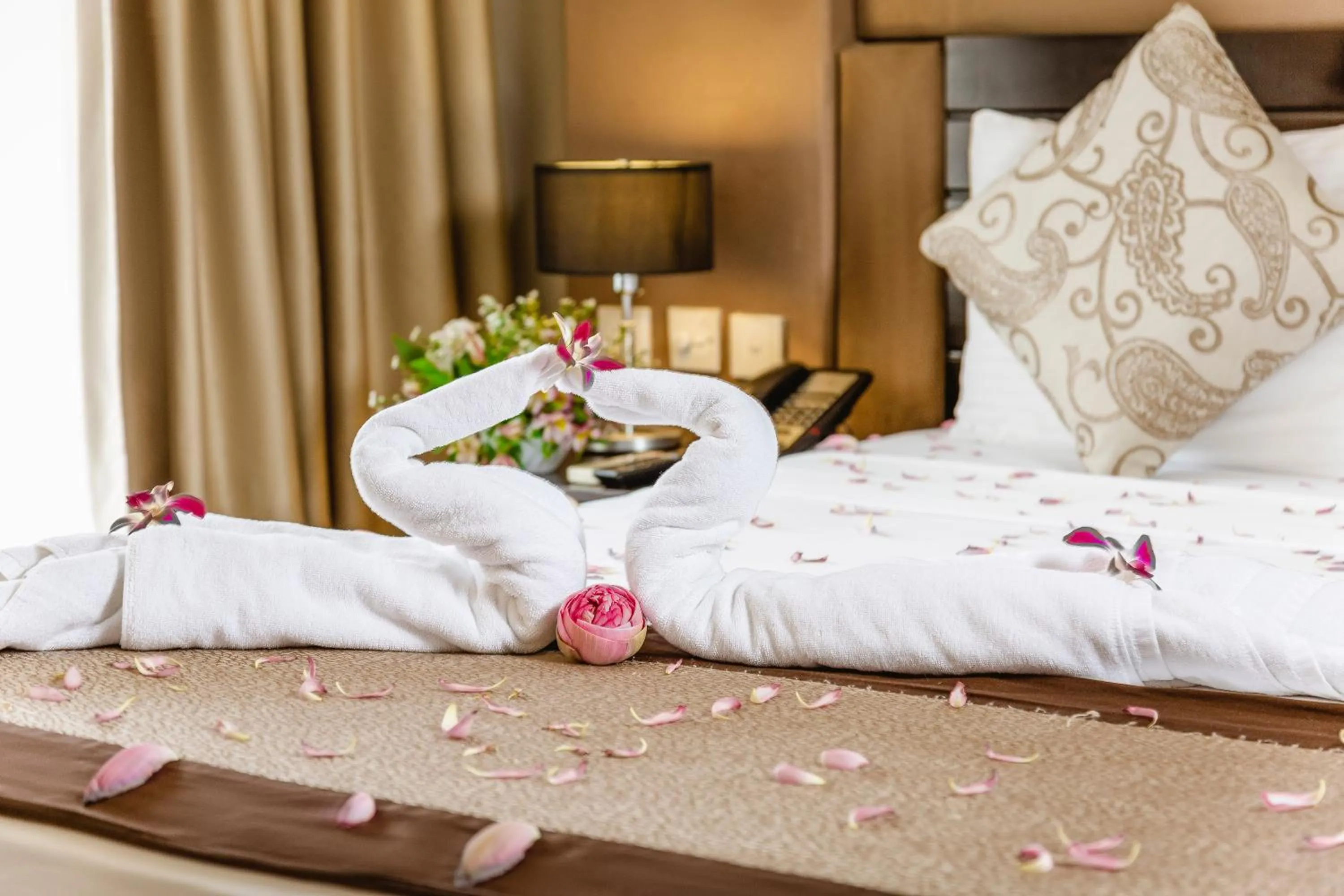 Bed in Kandy City Hotel by Earl's