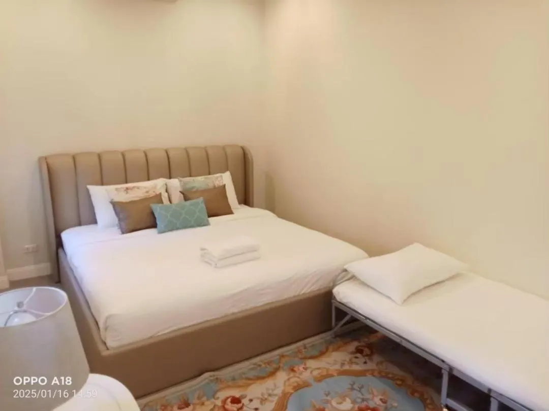 Bed in Villa Primo Eyrie Khaoyai near Toscana