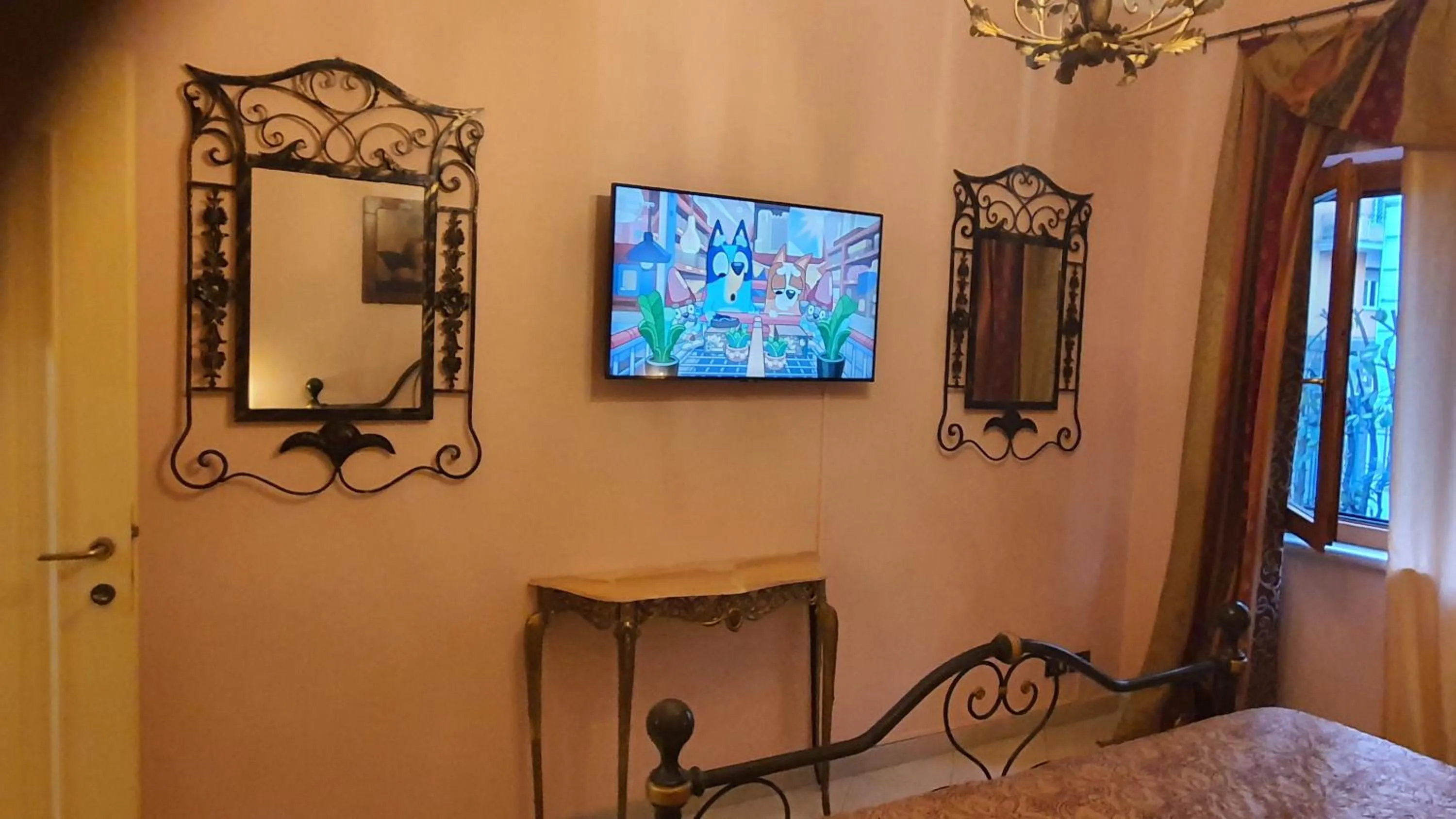 Bedroom in Impero Vaticano San Pietro