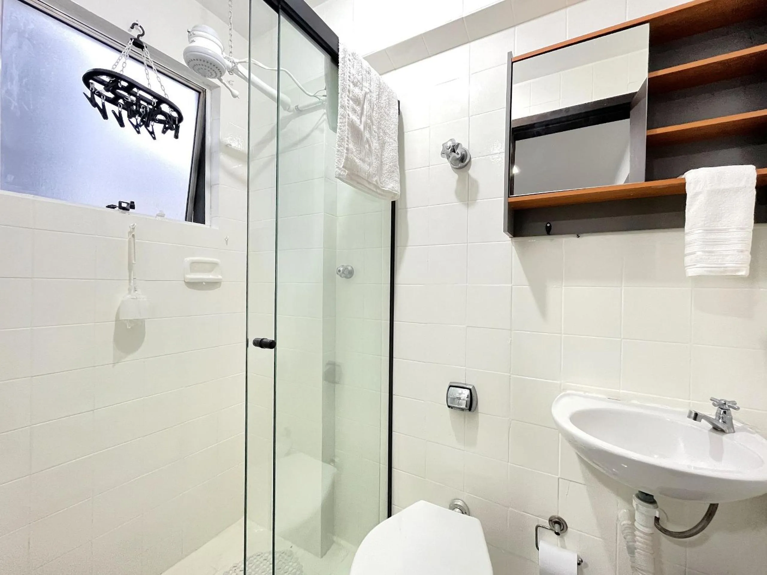 Toilet in Excelente apartamento no centro de Curitiba