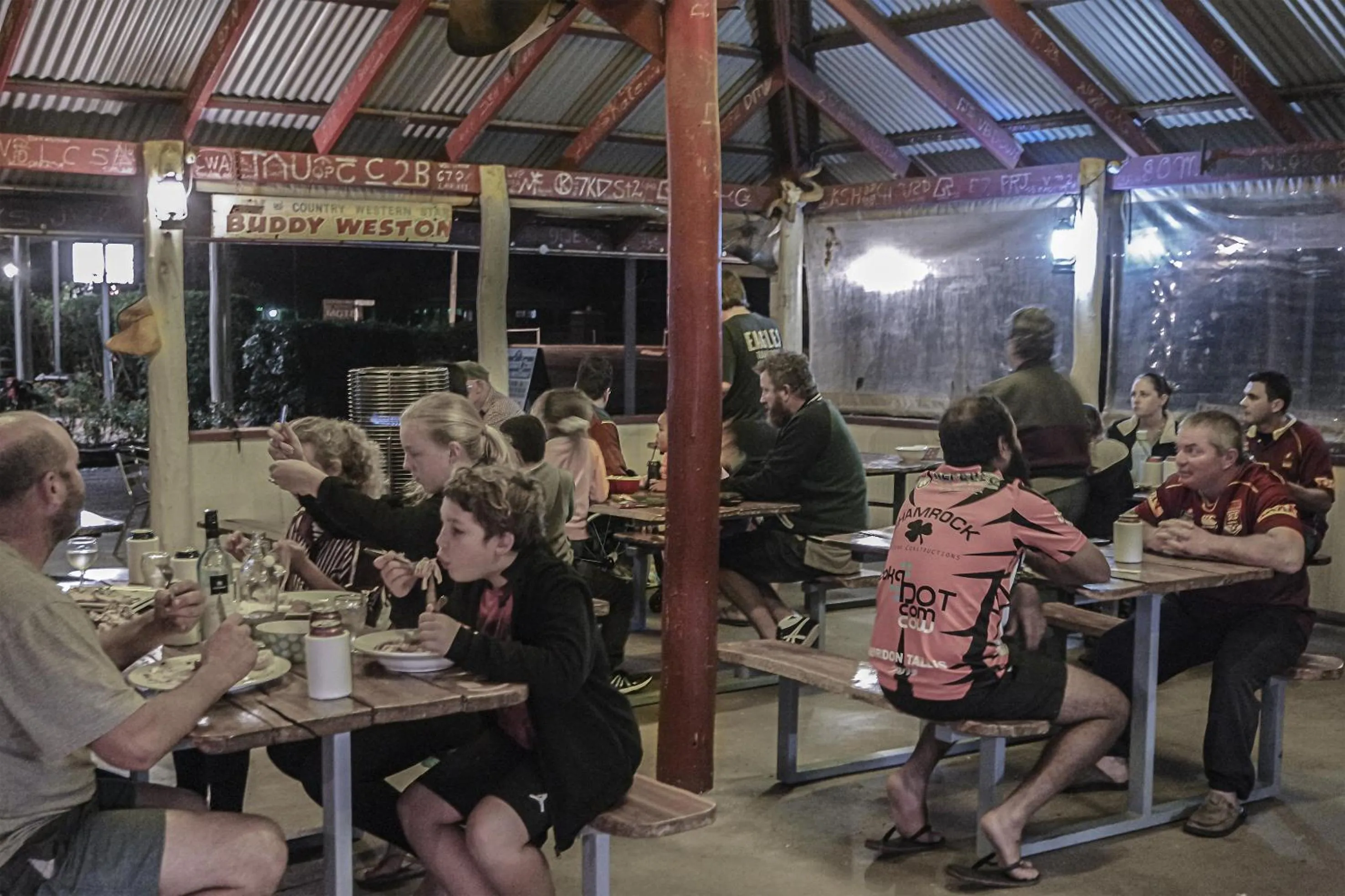 Restaurant/places to eat in Ironbark Inn