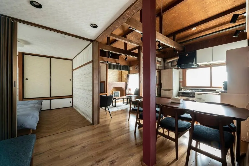 Dining area in YADOt Inn OTARU