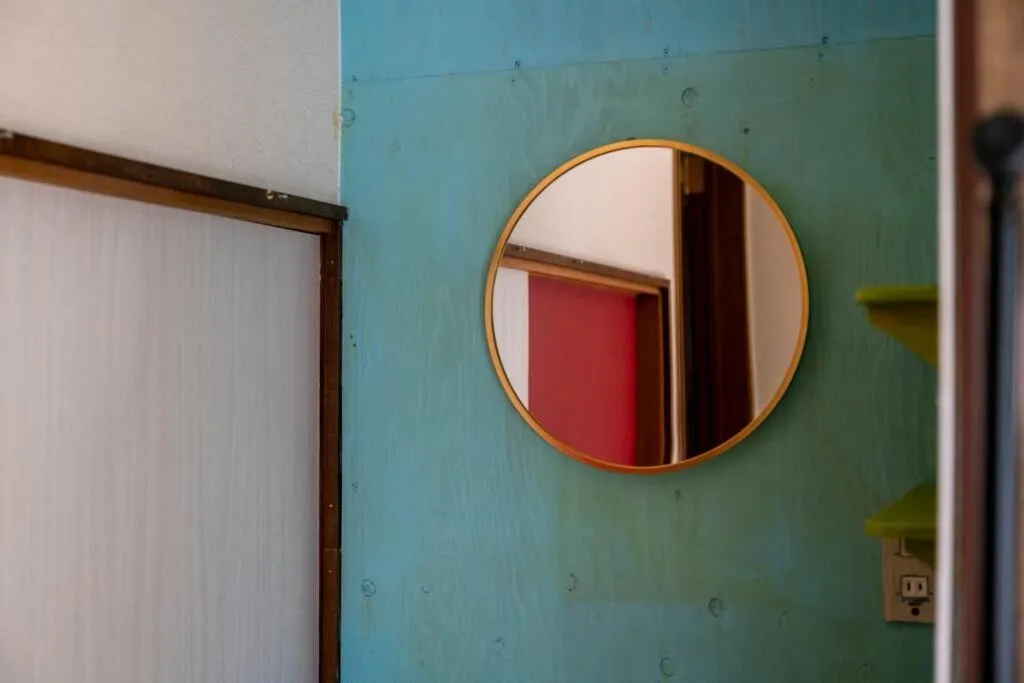 Decorative detail in YADOt Inn OTARU