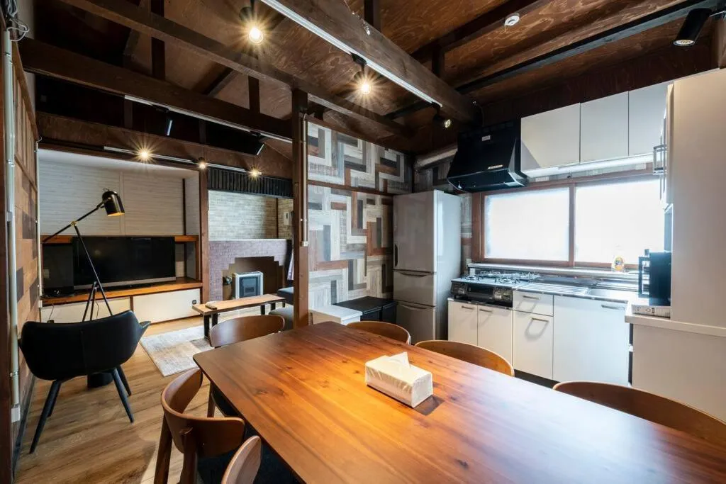 Dining area in YADOt Inn OTARU