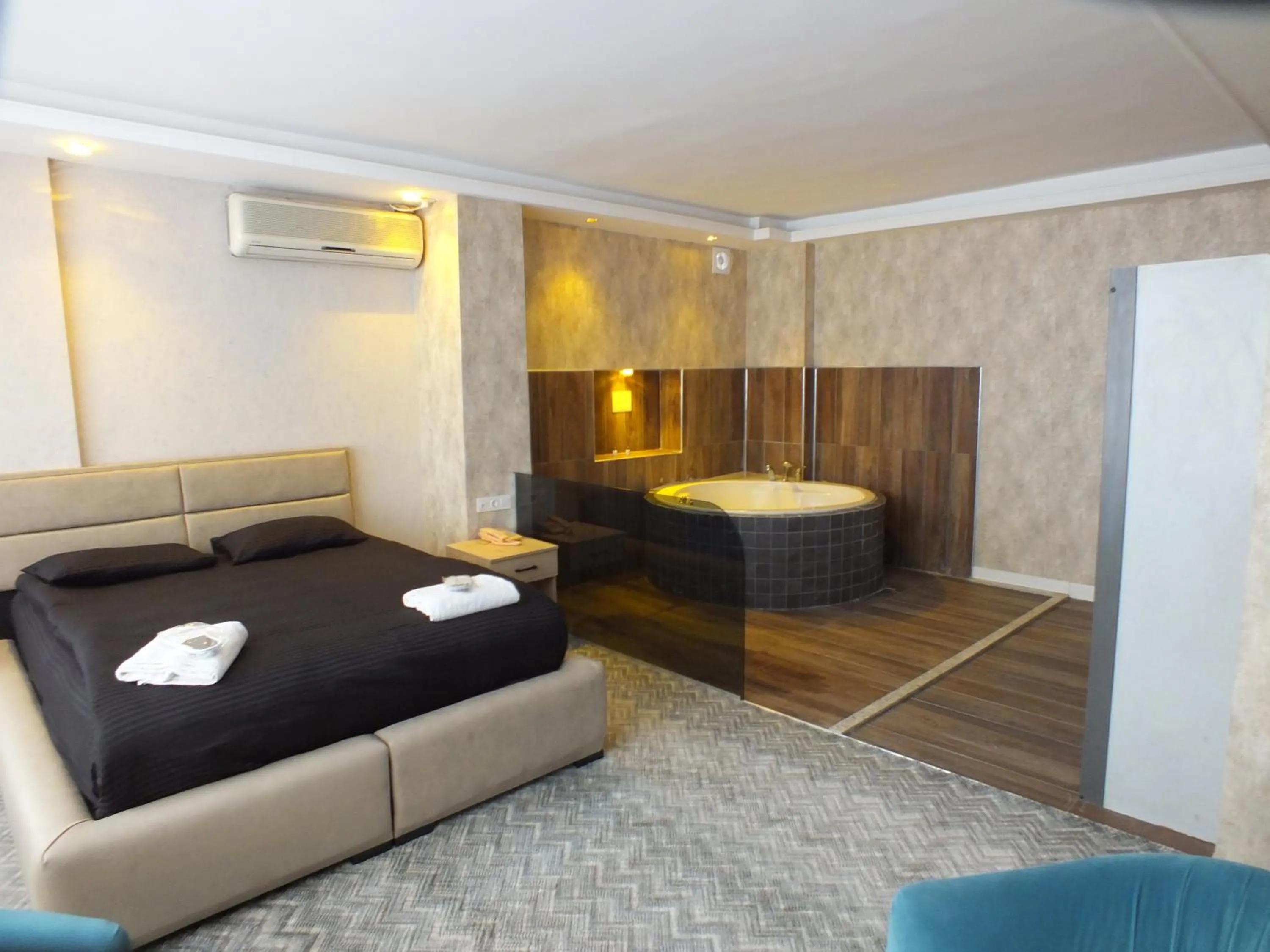 Bed in ÇANKAYA SUIT HOTEL